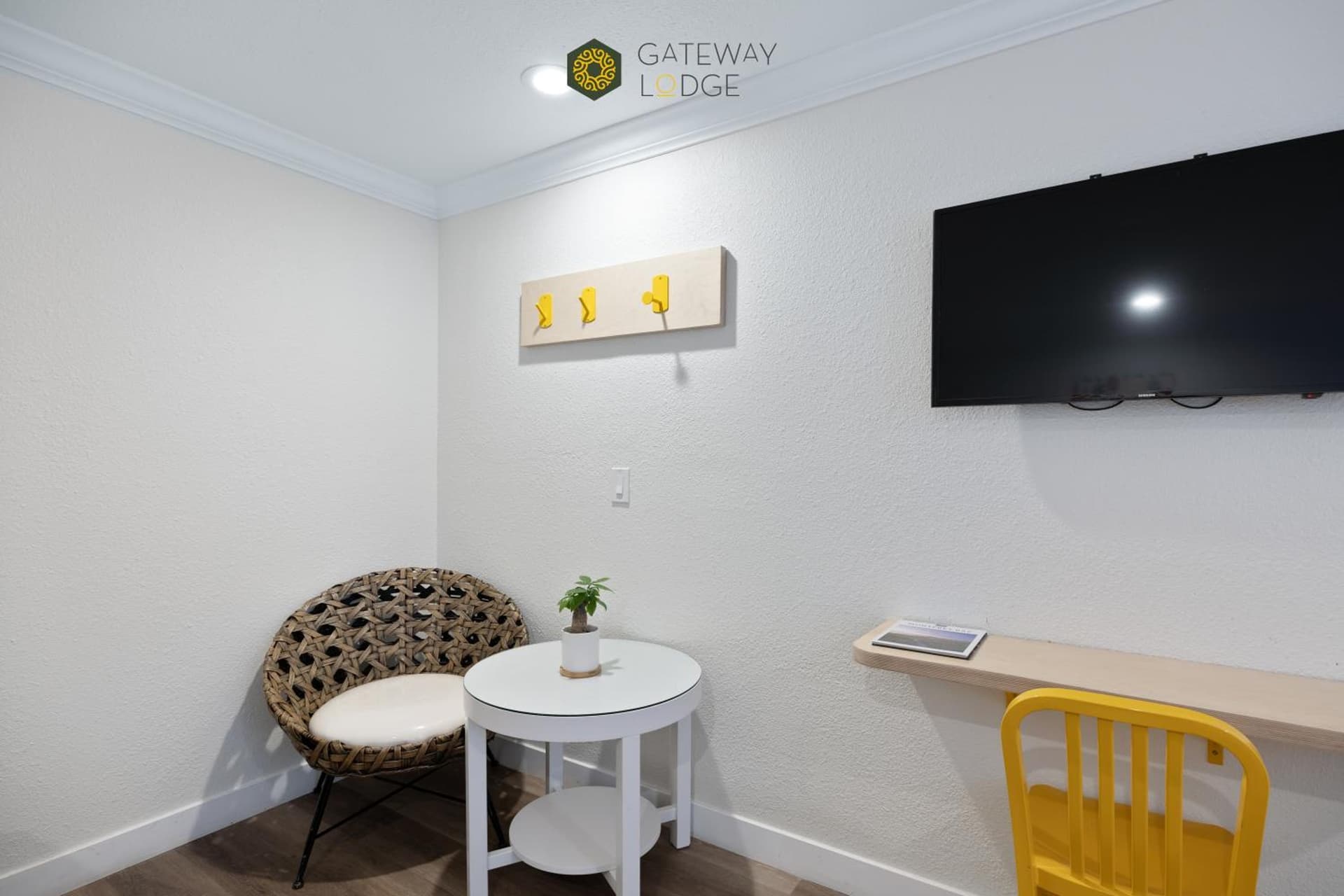 Gateway Lodge gallery photo in Seaside, CA — image 35