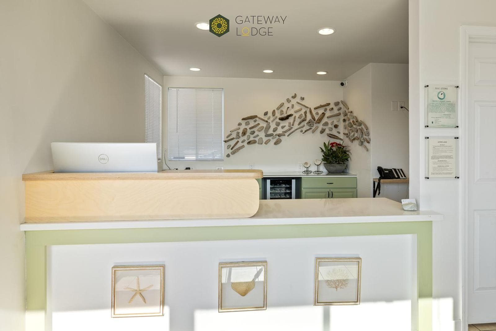 Gateway Lodge interior in Seaside, CA — gallery photo 2