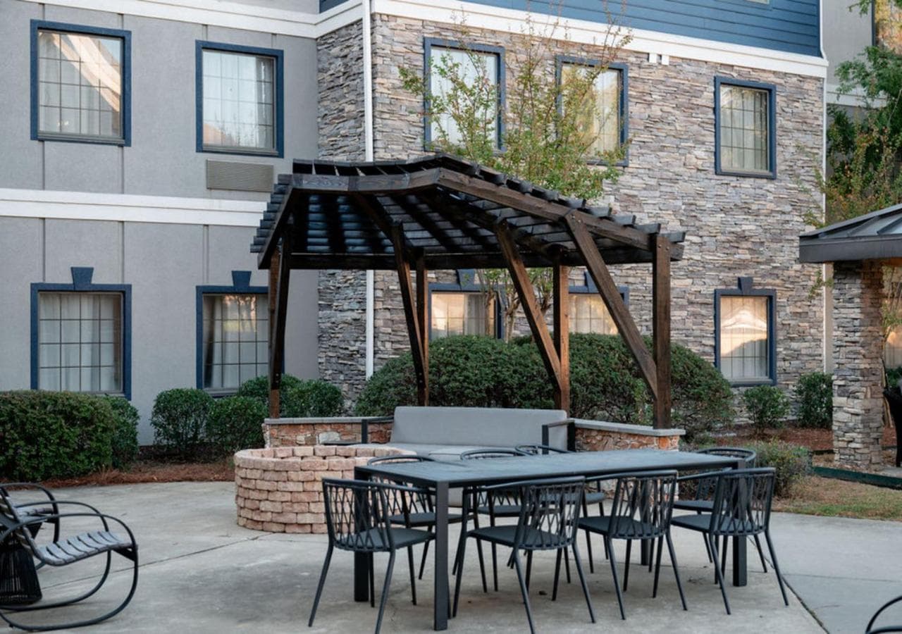 Staybridge Suites Jackson by IHG interior in Ridgeland, MS — gallery photo 2
