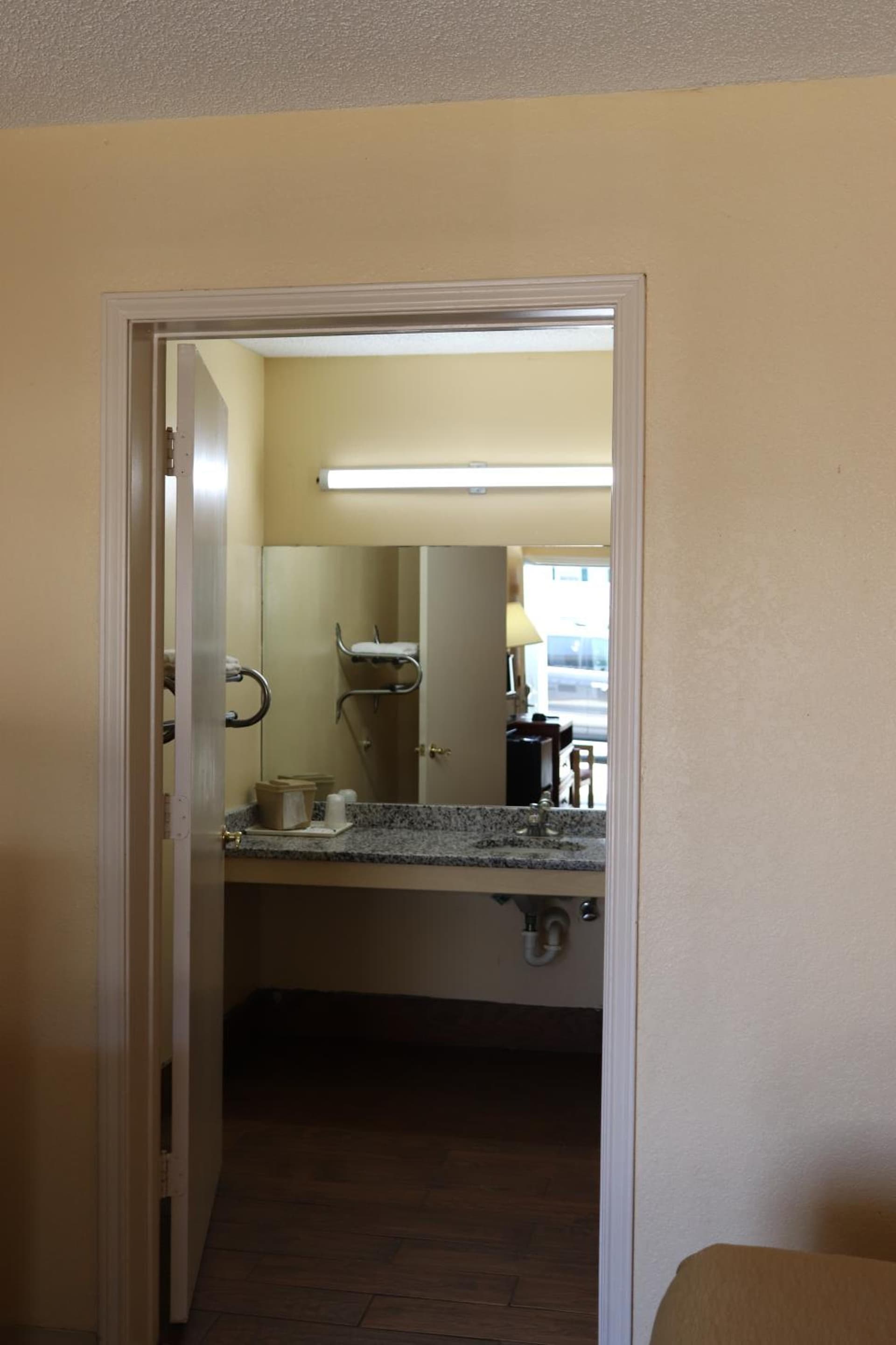 Woodstream Inn gallery photo in Hogansville, GA — image 16