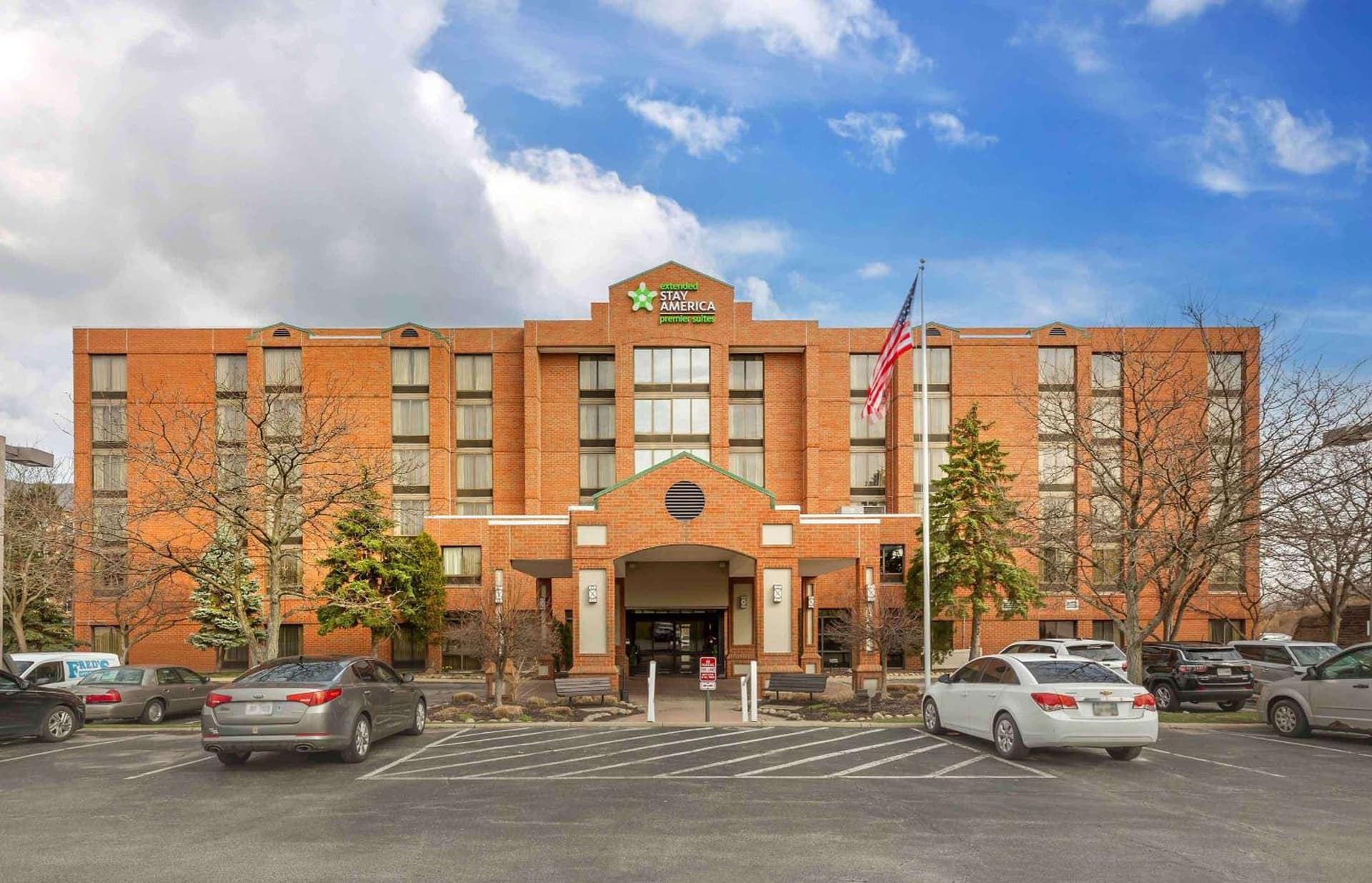 Extended Stay America Premier Suites - Cleveland - Independence interior in Independence, OH — gallery photo 2