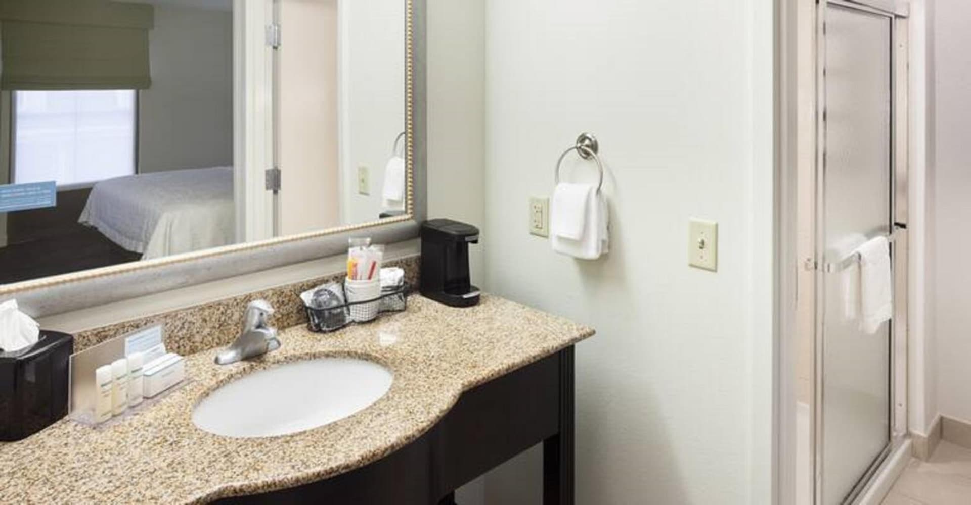 Hampton Inn & Suites Gainesville Downtown gallery photo in Gainesville, FL — image 6