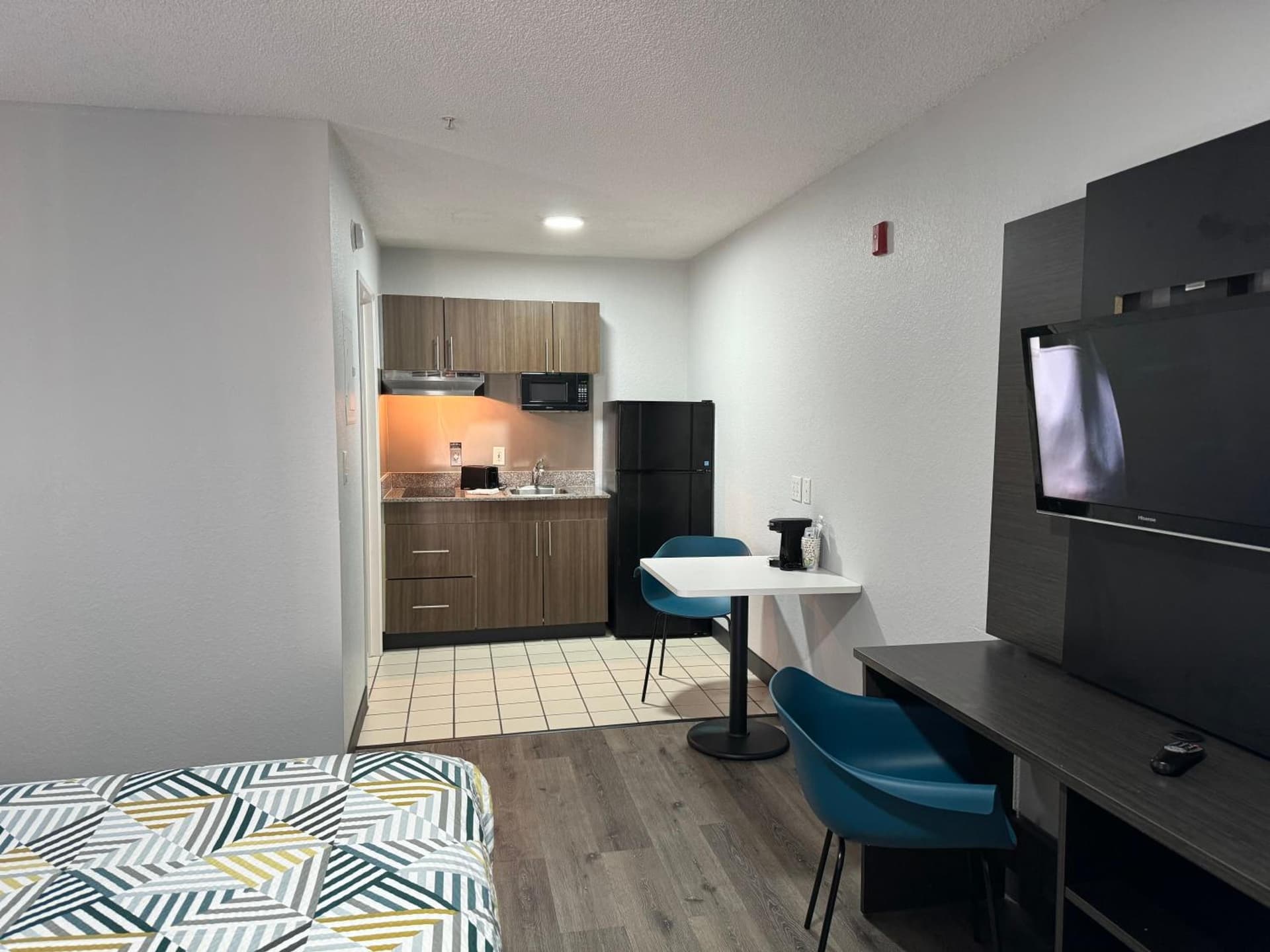 Studio 6 Extended Stay - West Palm Beach, FL gallery photo in West Palm Beach, FL — image 34
