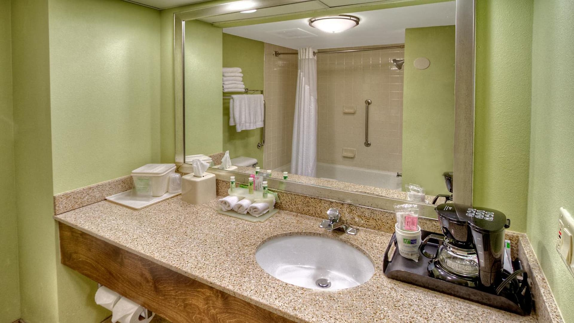 Holiday Inn Express Greenville by IHG gallery photo in Greenville, NC — image 8
