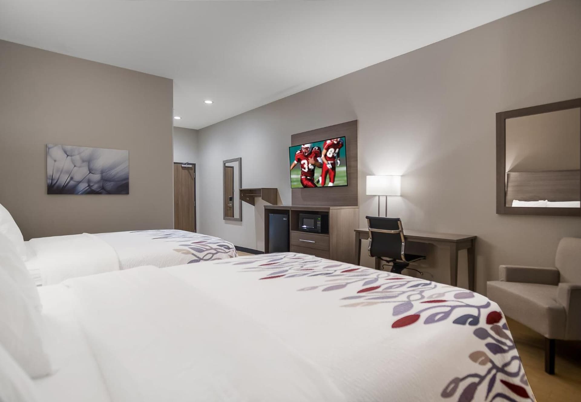 Red Roof Inn Lancaster, TX gallery photo in Lancaster, TX — image 16