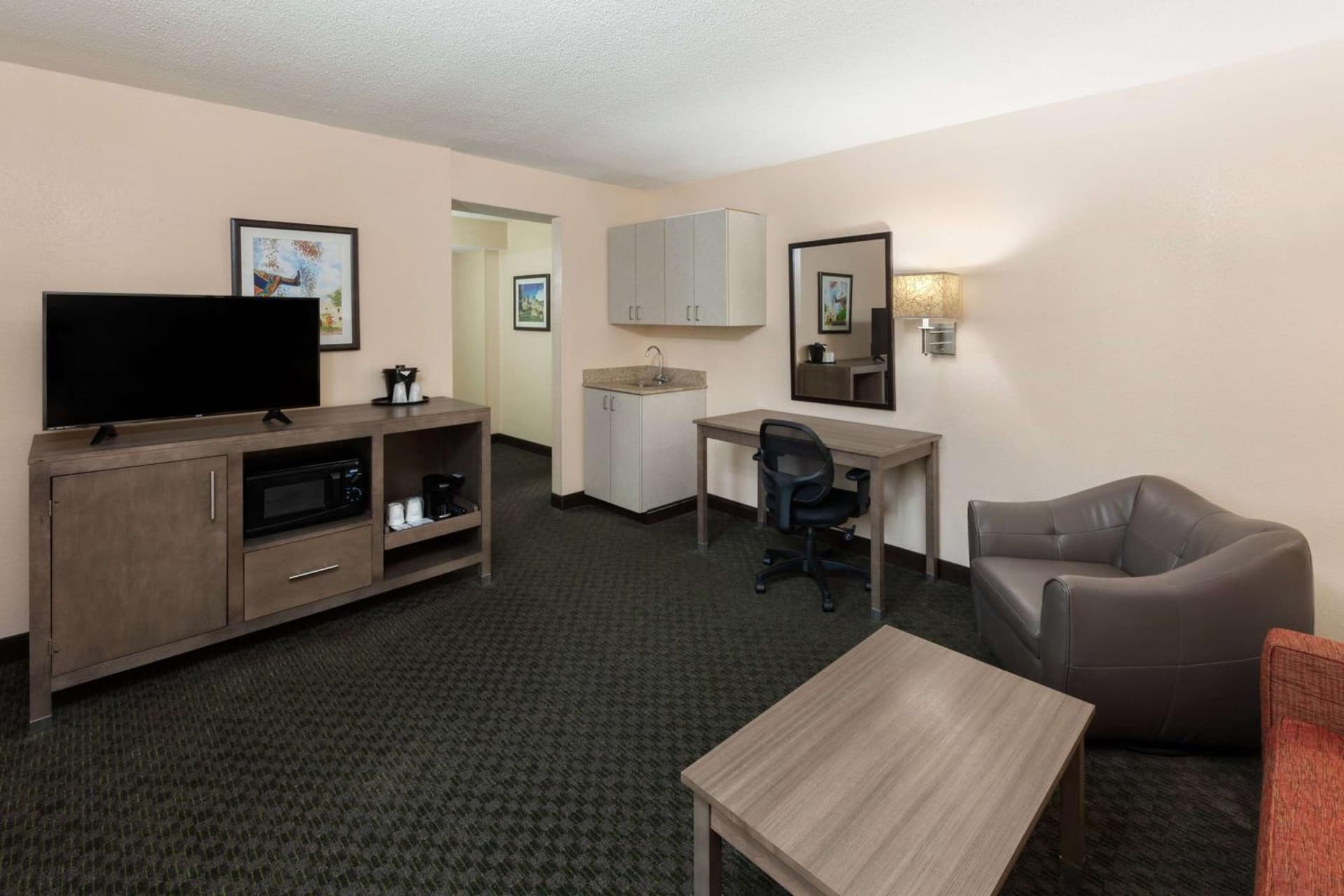 La Quinta by Wyndham San Antonio Medical Ctr. NW gallery photo in San Antonio, TX — image 47