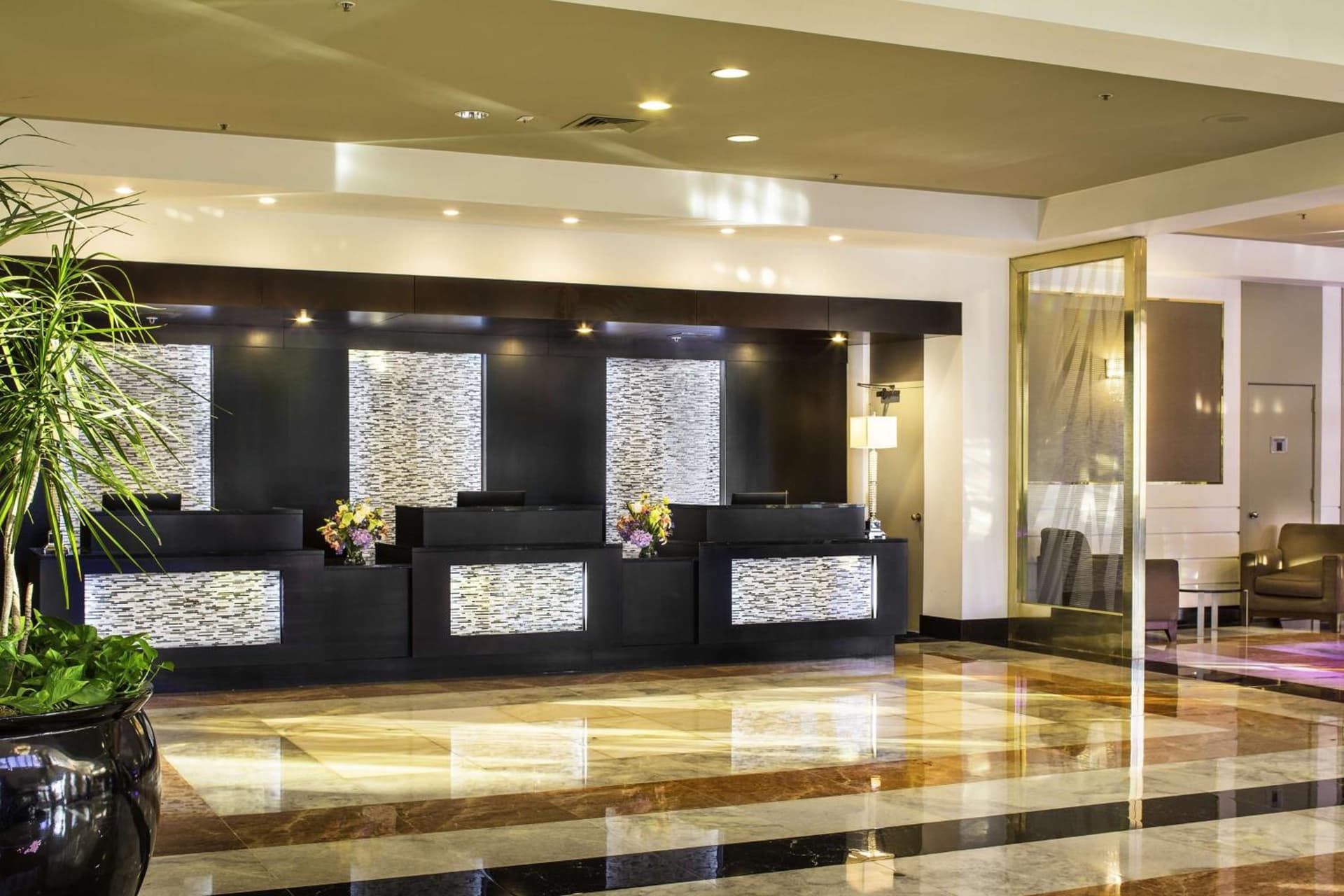 DoubleTree by Hilton New York-LaGuardia gallery photo in Queens, NY — image 40