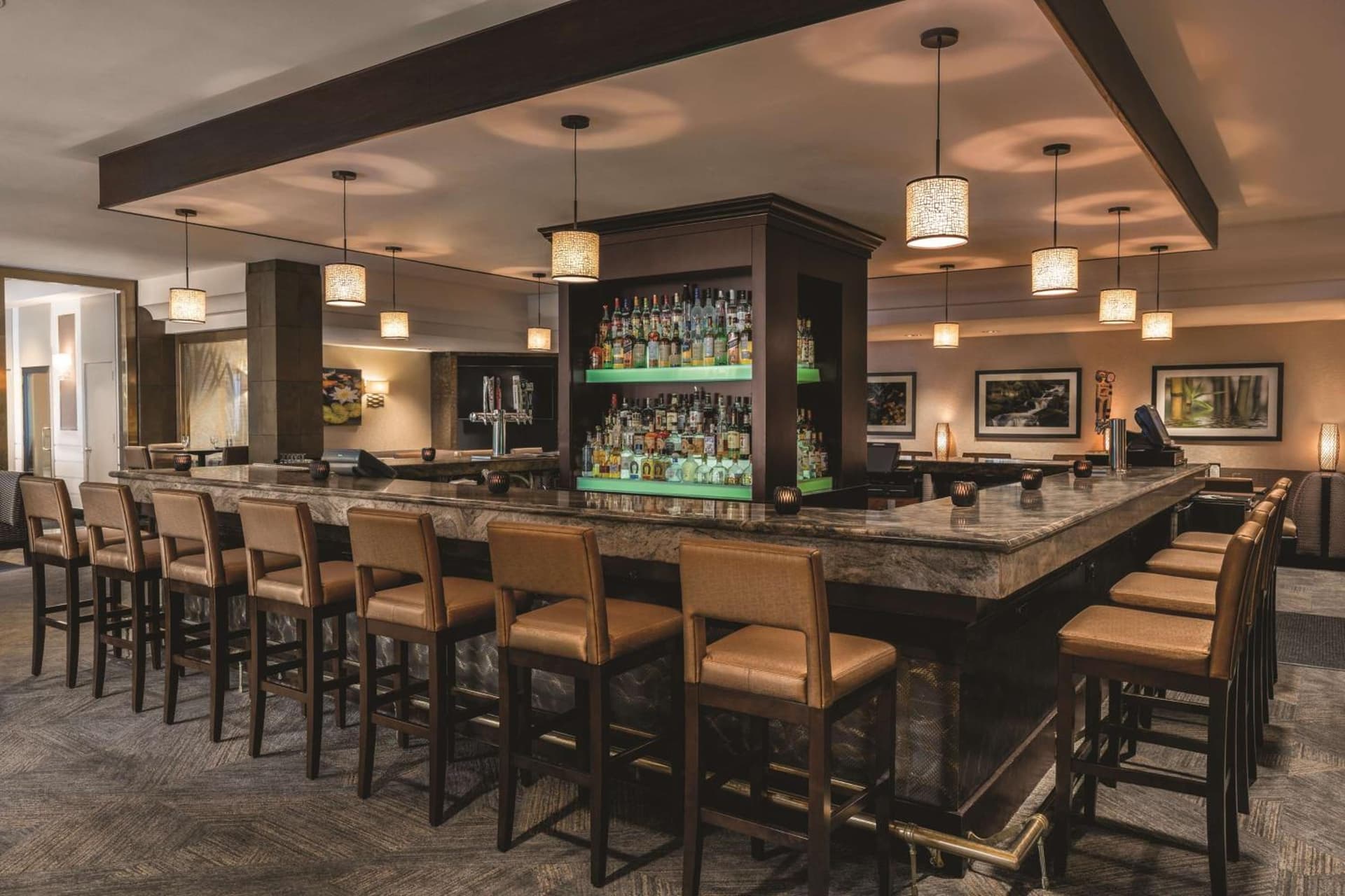 DoubleTree by Hilton New York-LaGuardia gallery photo in Queens, NY — image 39