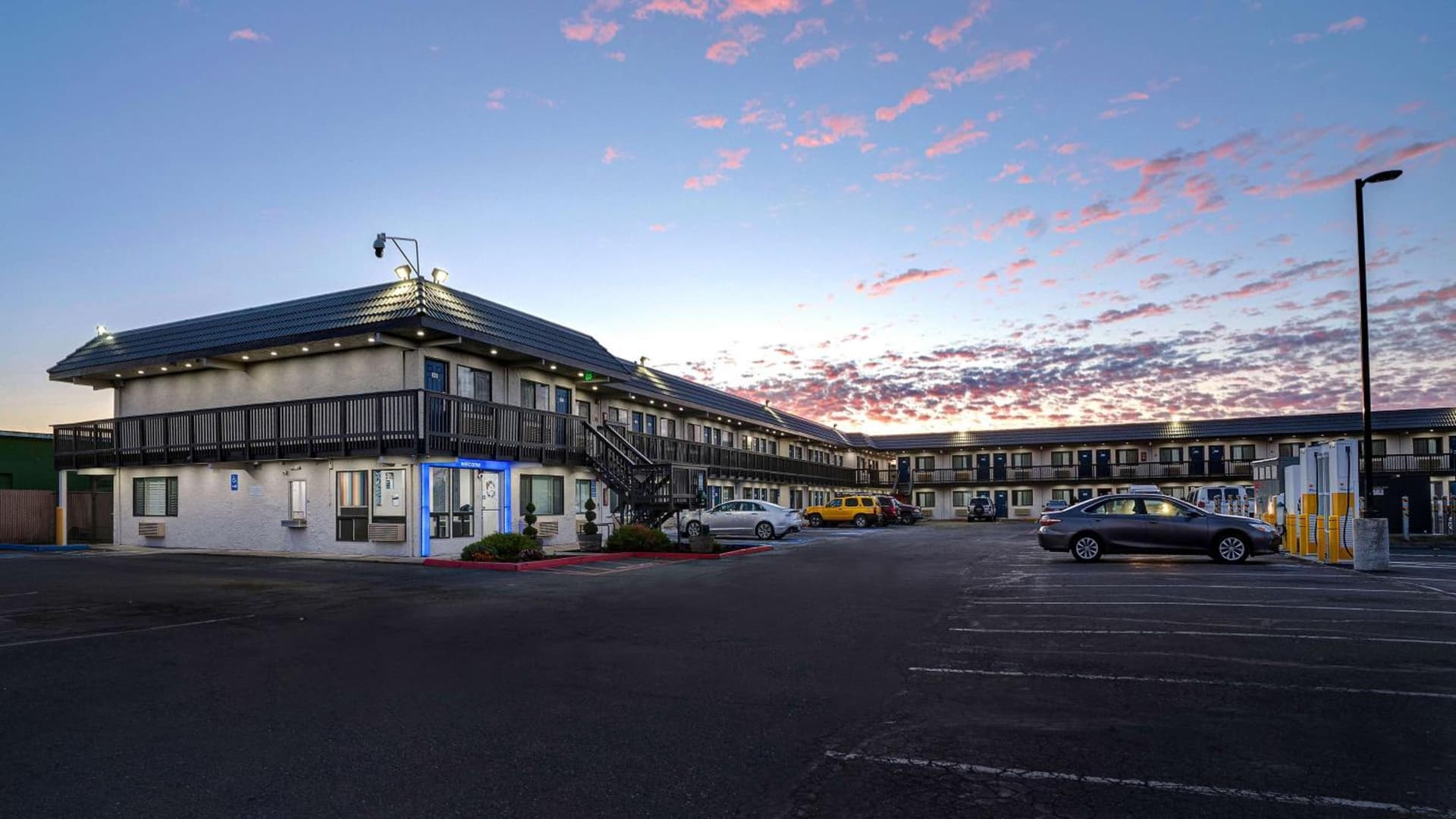 Motel 6-Eureka, CA Redwood Coast interior in Eureka, CA — gallery photo 2