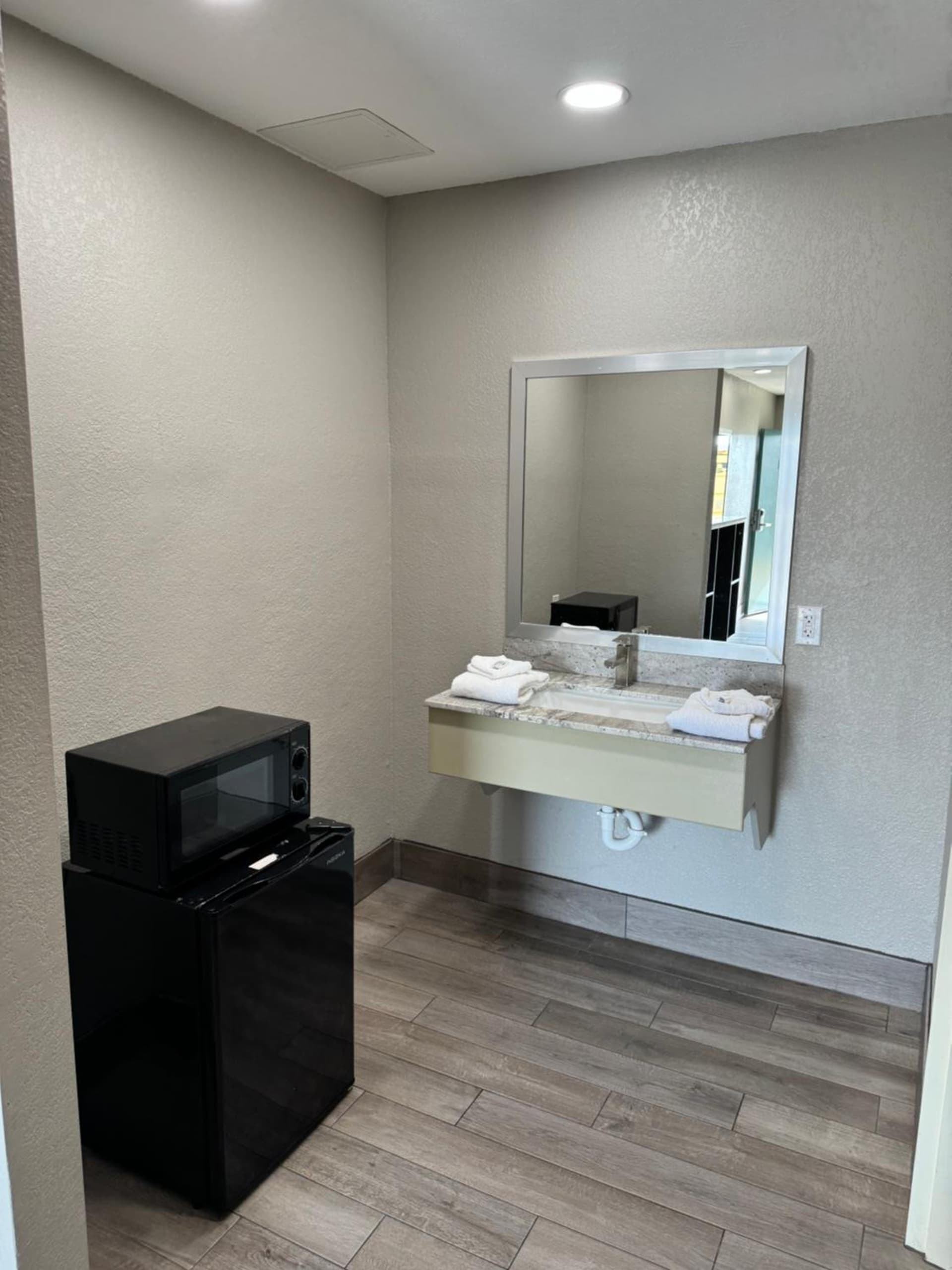 Nola Inn & Suites gallery photo in New Orleans, LA — image 11