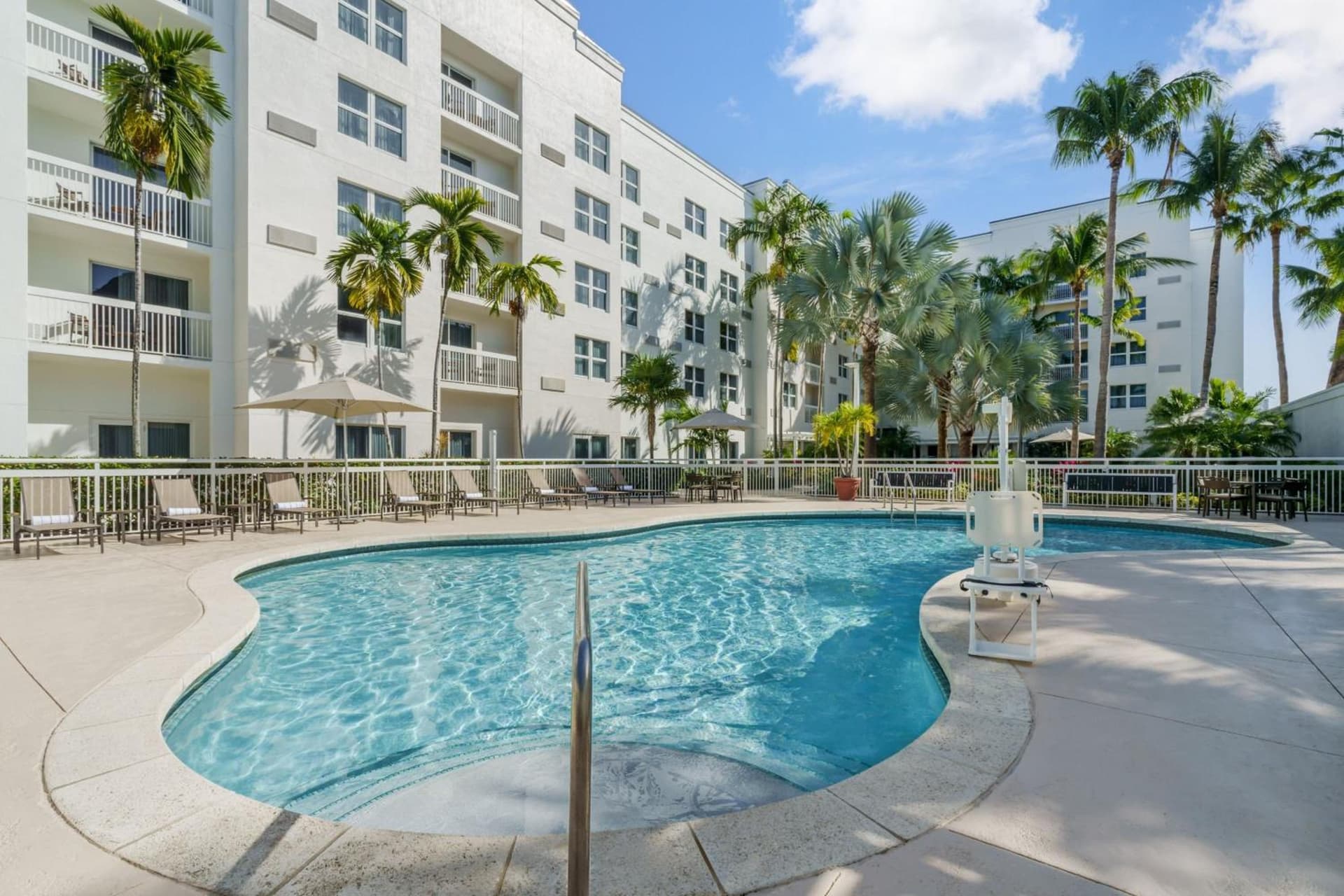 Courtyard by Marriott Miami Aventura Mall gallery photo in Aventura, FL — image 10