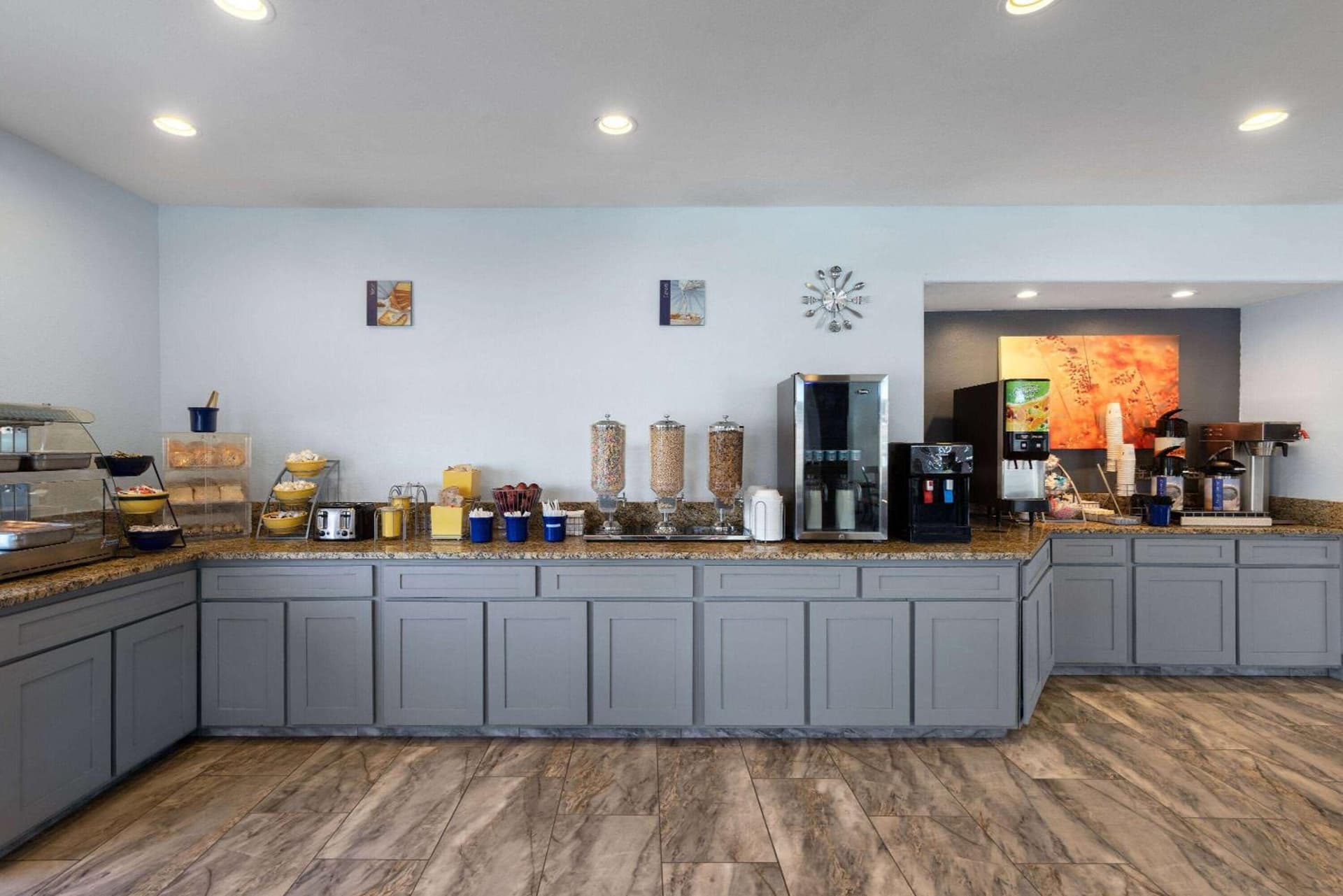 Days Inn & Suites by Wyndham Tucson/Marana gallery photo in Tucson, AZ — image 25
