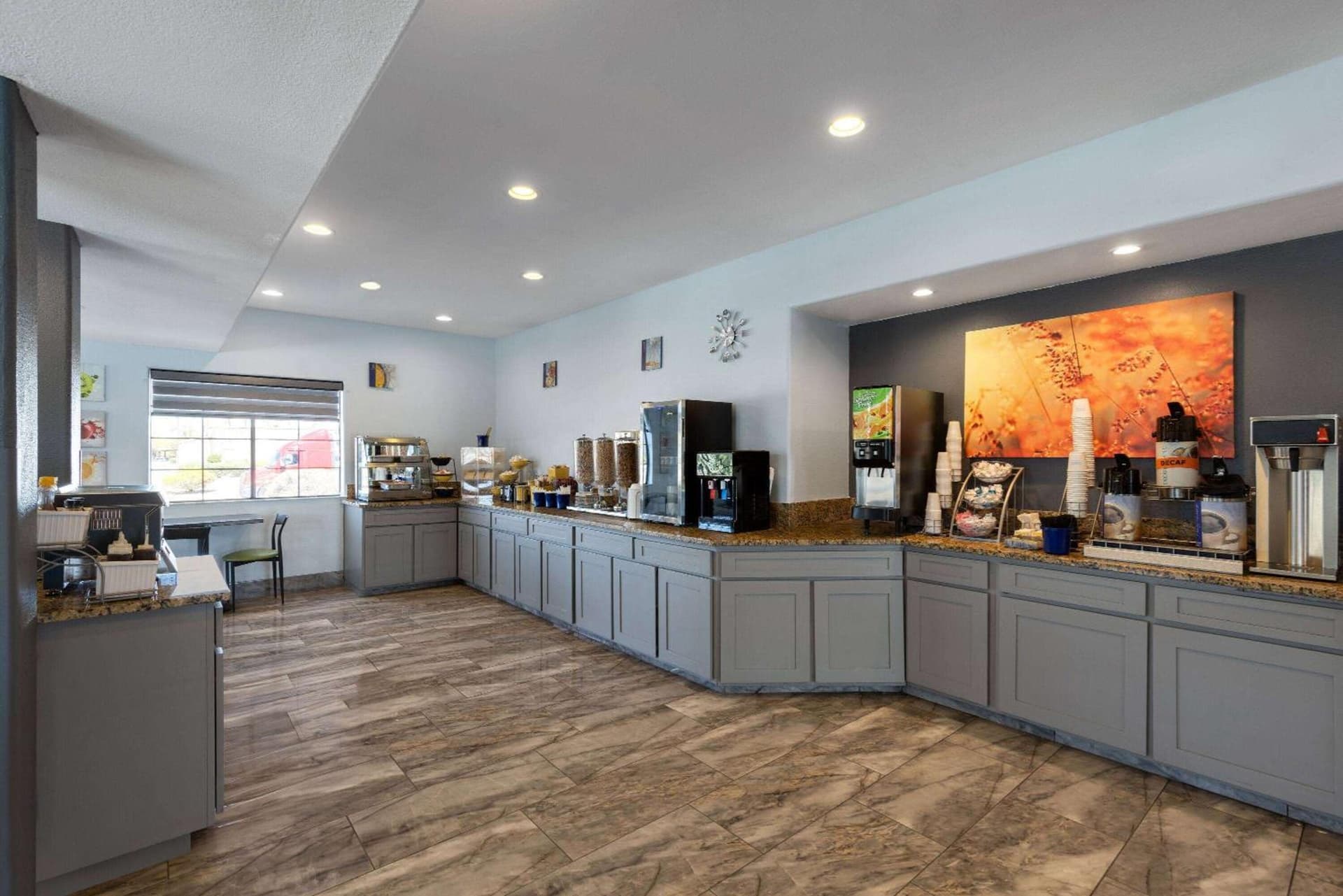 Days Inn & Suites by Wyndham Tucson/Marana gallery photo in Tucson, AZ — image 74