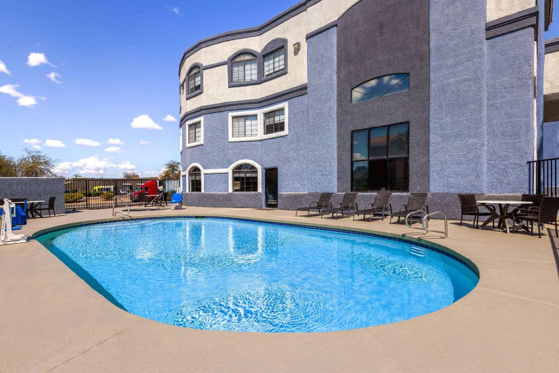 Days Inn & Suites by Wyndham Tucson/Marana gallery photo in Tucson, AZ — image 30