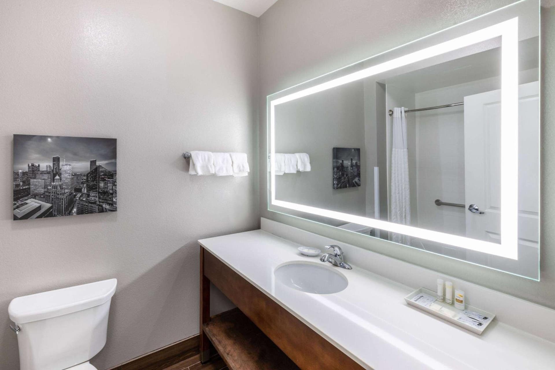 La Quinta by Wyndham Houston NW Beltway8/WestRD gallery photo in Houston, TX — image 6