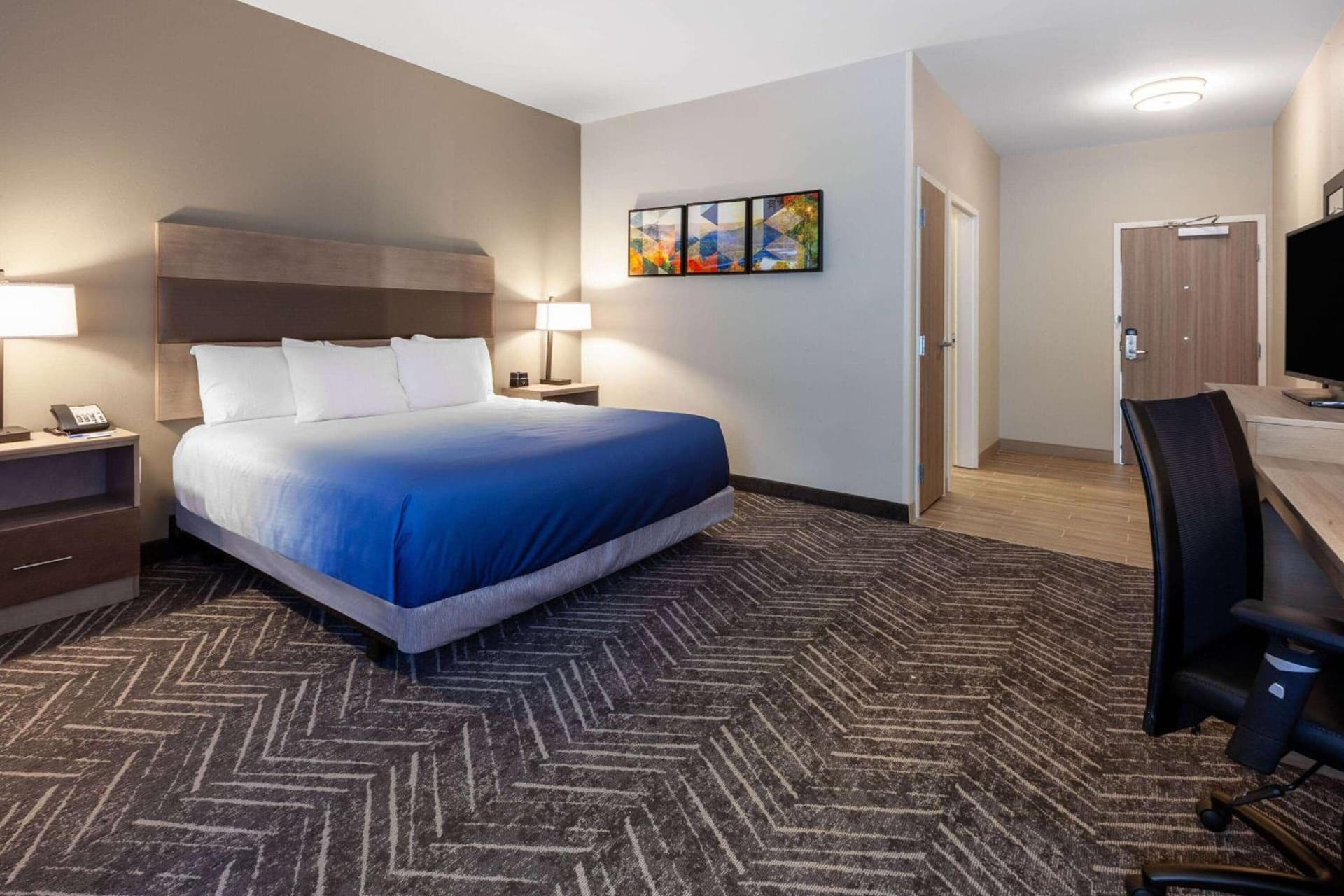 La Quinta Inn & Suites by Wyndham Middletown-Goshen gallery photo in Middletown, NY — image 27