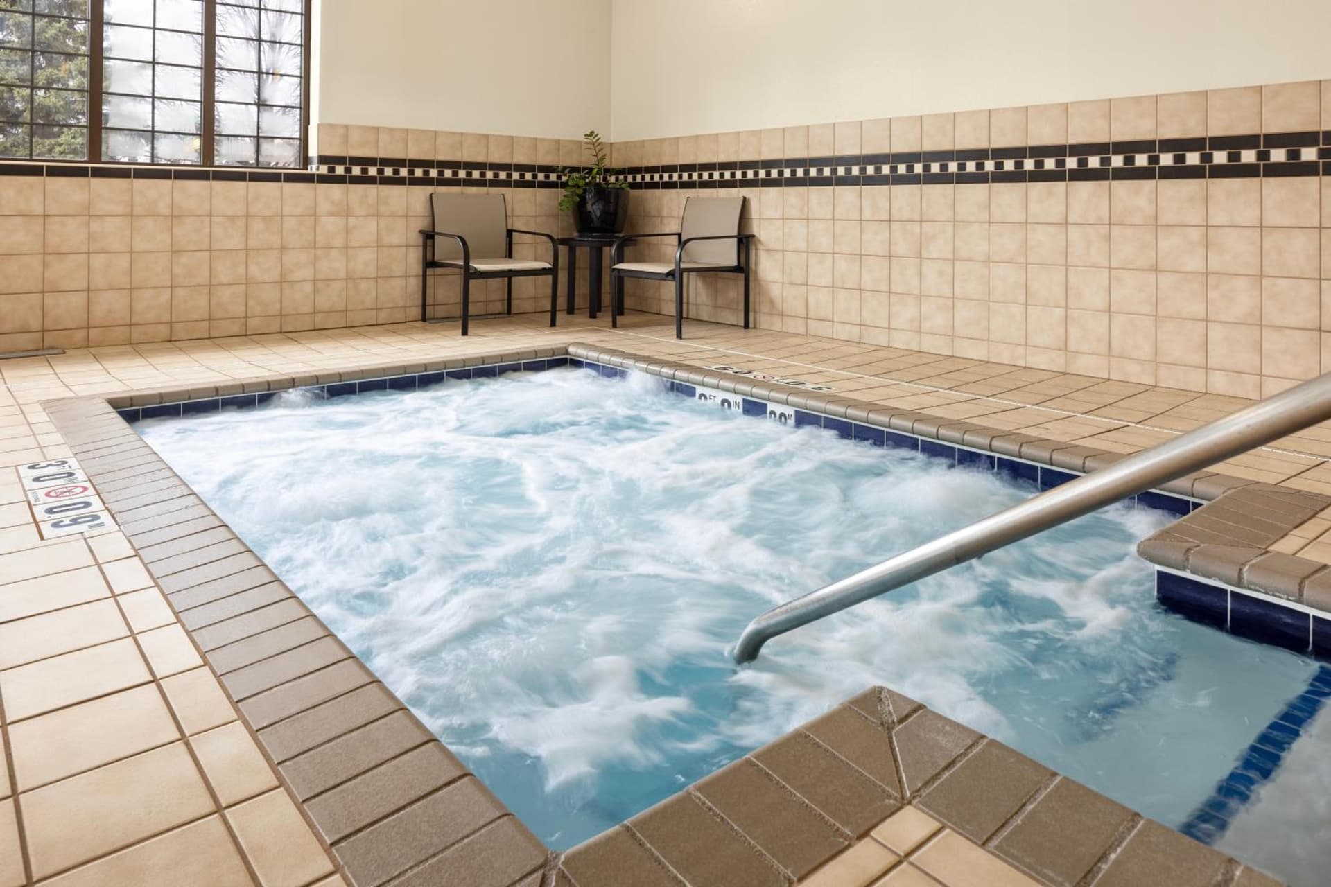 Staybridge Suites Minneapolis-Bloomington by IHG property views in Bloomington, MN — gallery photo 3