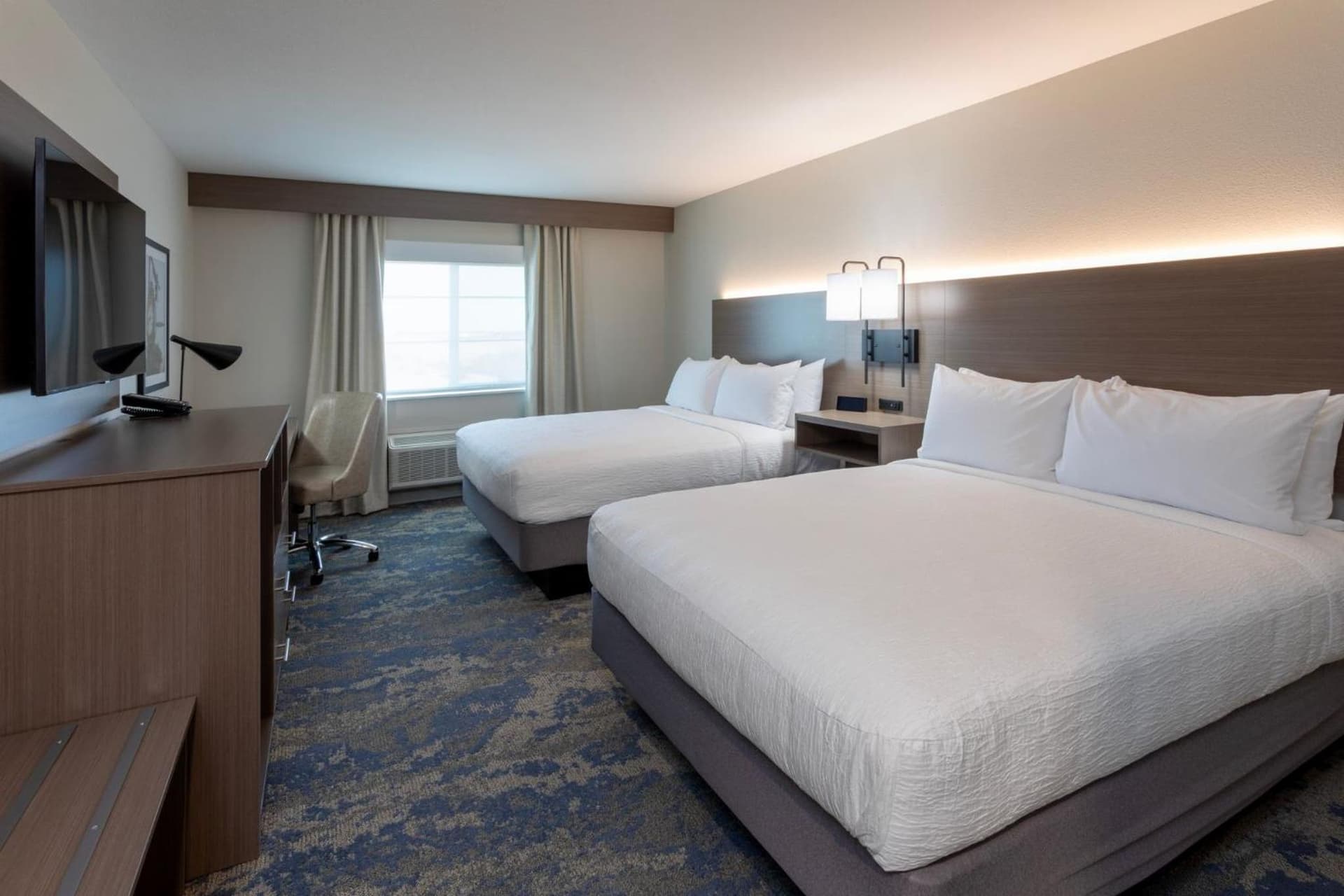GrandStay Hotel & Suites gallery photo in Johnston, IA — image 5