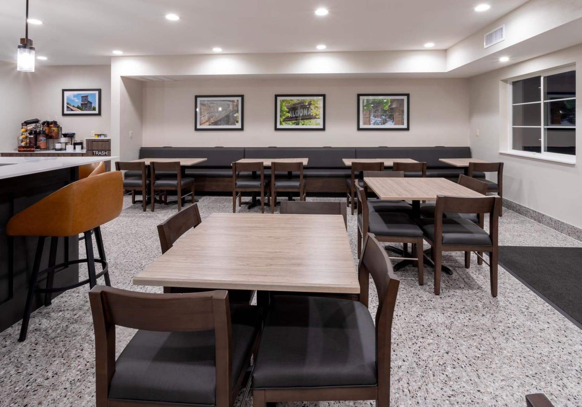GrandStay Hotel & Suites gallery photo in Johnston, IA — image 4