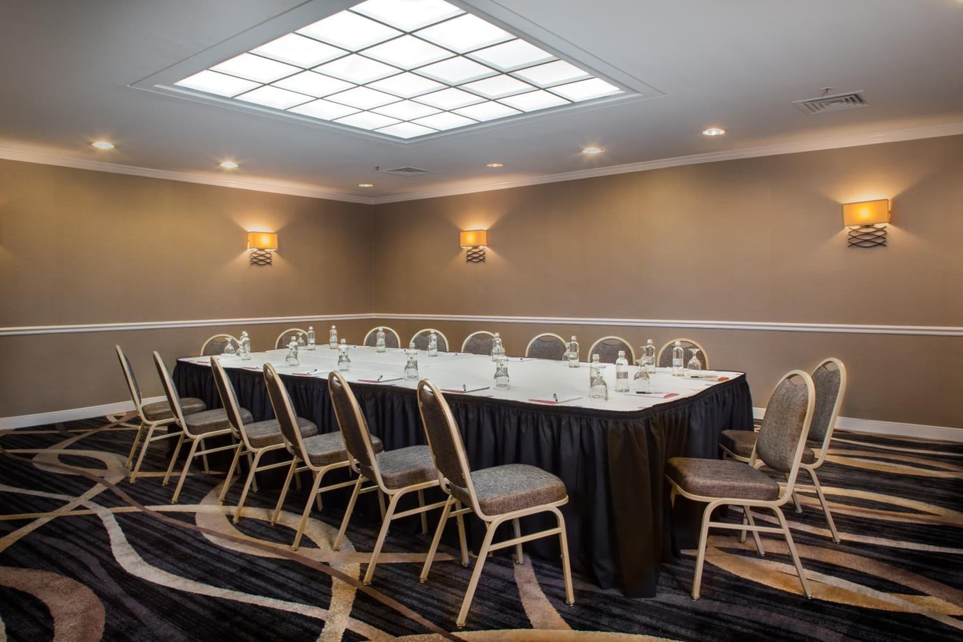 DoubleTree by Hilton New York-LaGuardia gallery photo in Queens, NY — image 21