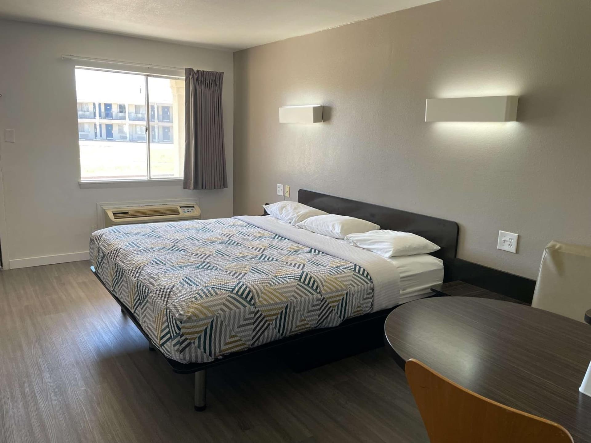 Motel 6-Wichita Falls, TX - North gallery photo in Wichita Falls, TX — image 9