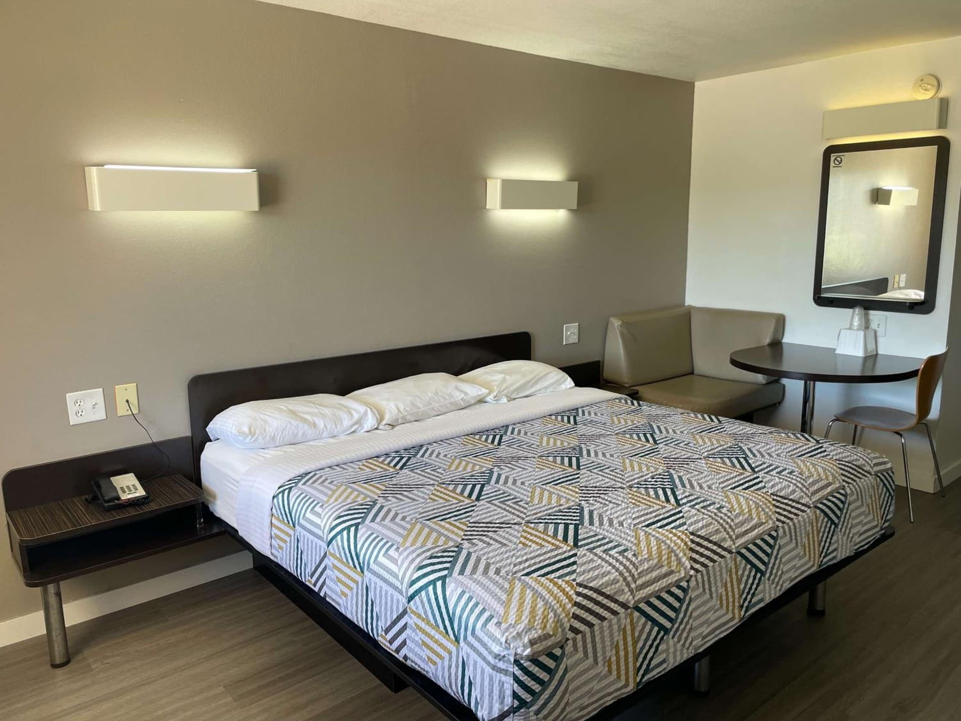 Motel 6-Wichita Falls, TX - North gallery photo in Wichita Falls, TX — image 5