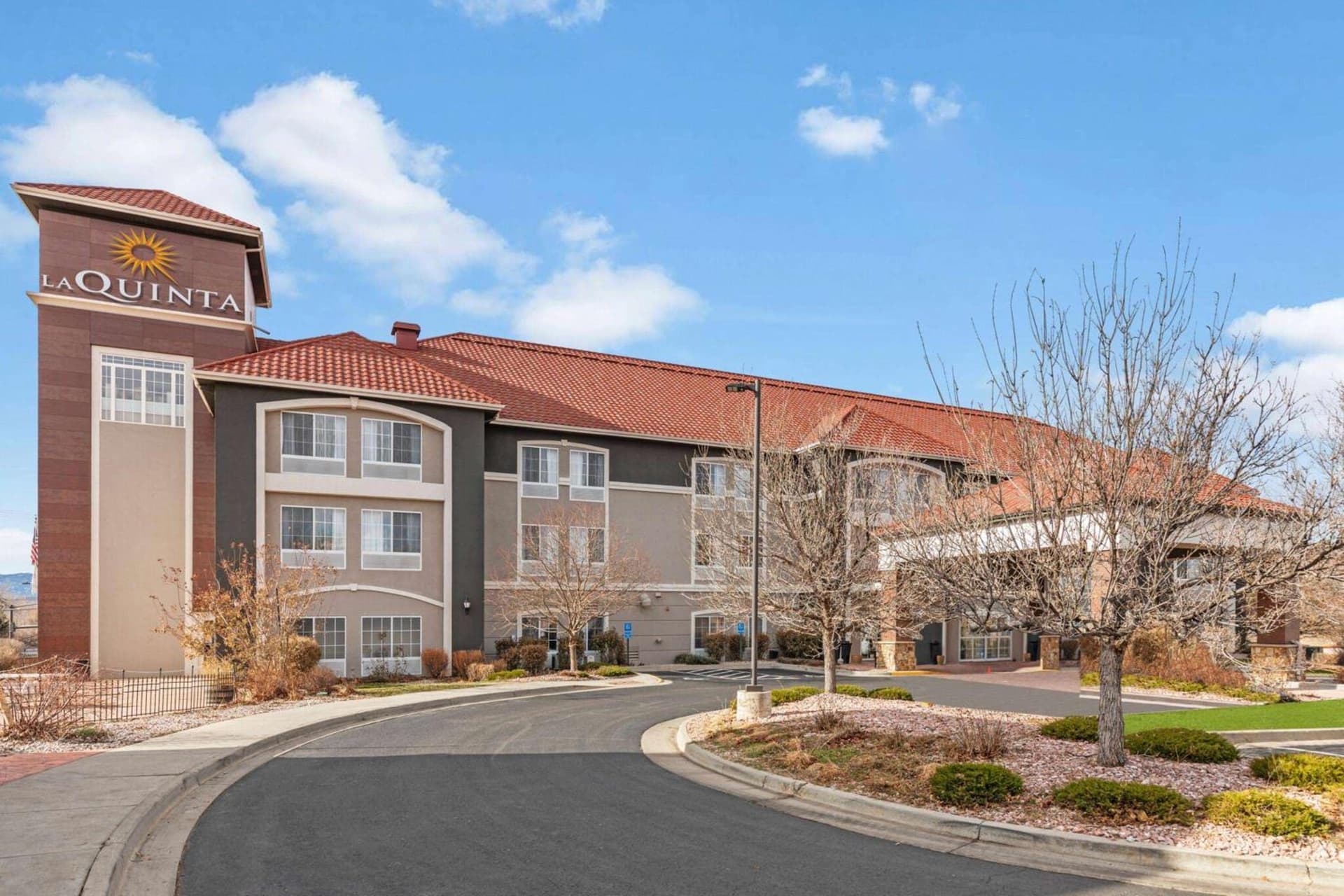 La Quinta Inn & Suites by Wyndham Loveland Estes Park gallery photo in Loveland, CO — image 17