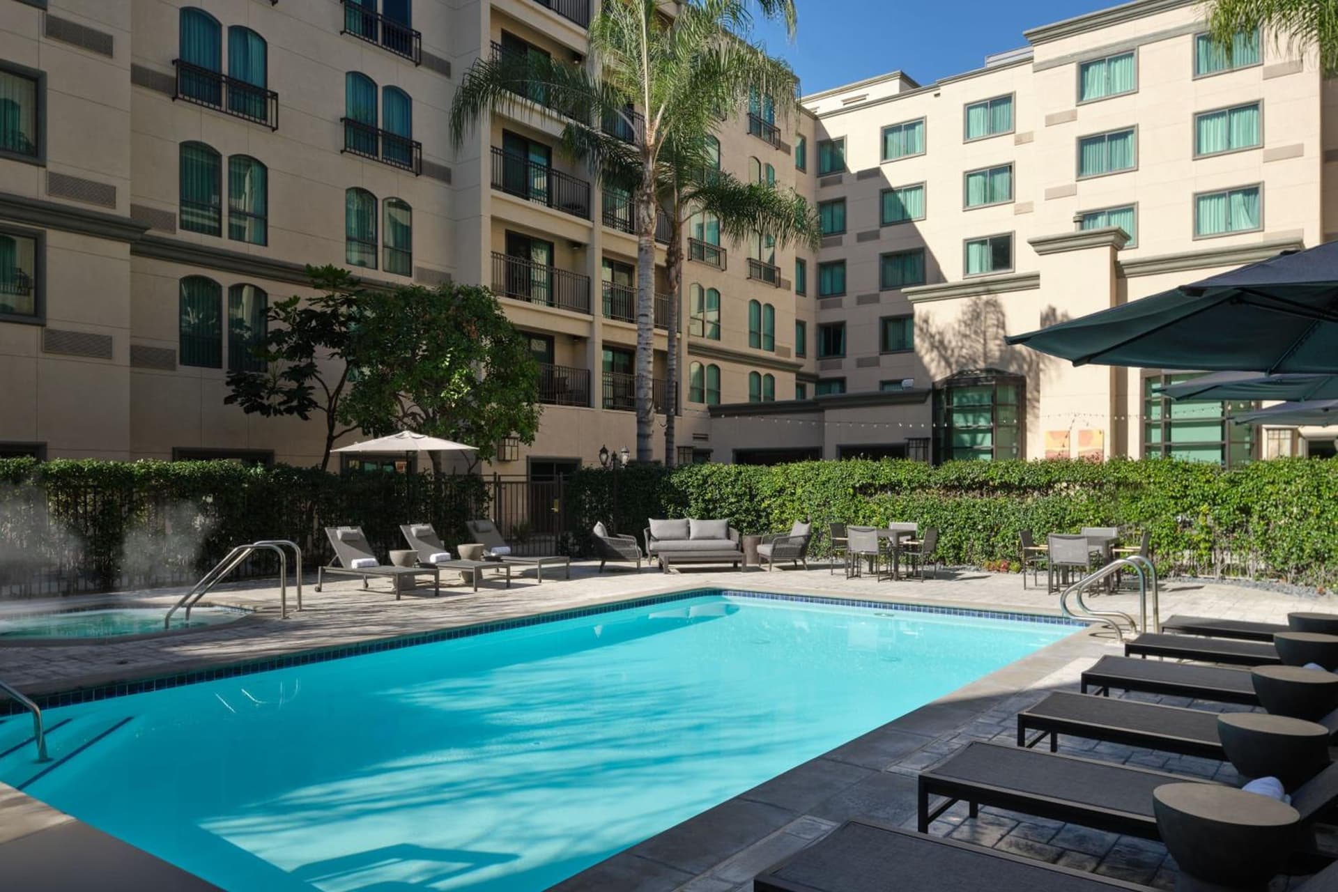 Courtyard by Marriott Los Angeles Pasadena Old Town gallery photo in Pasadena, CA — image 44