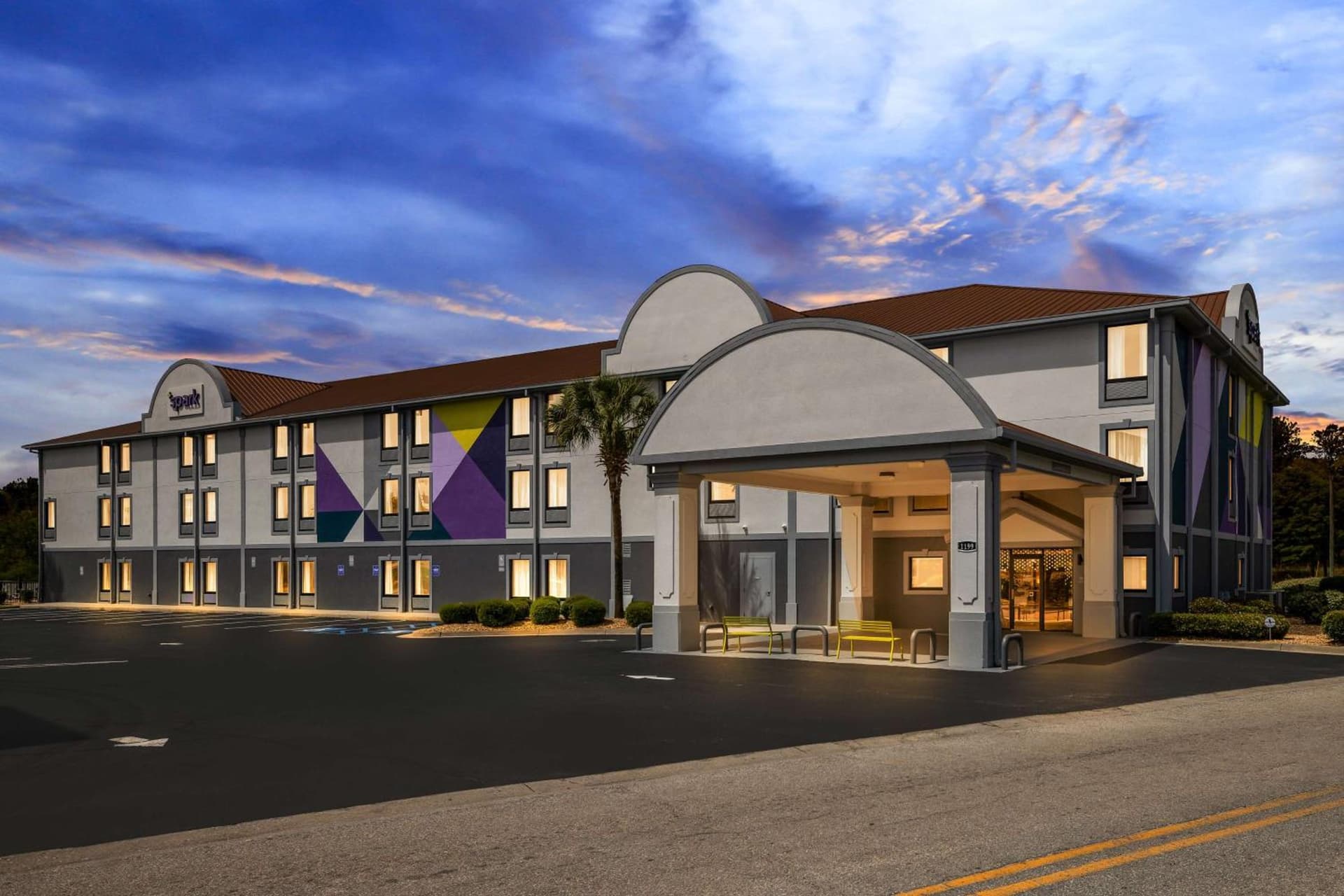 Spark By Hilton Tifton interior in Tifton, GA — gallery photo 2