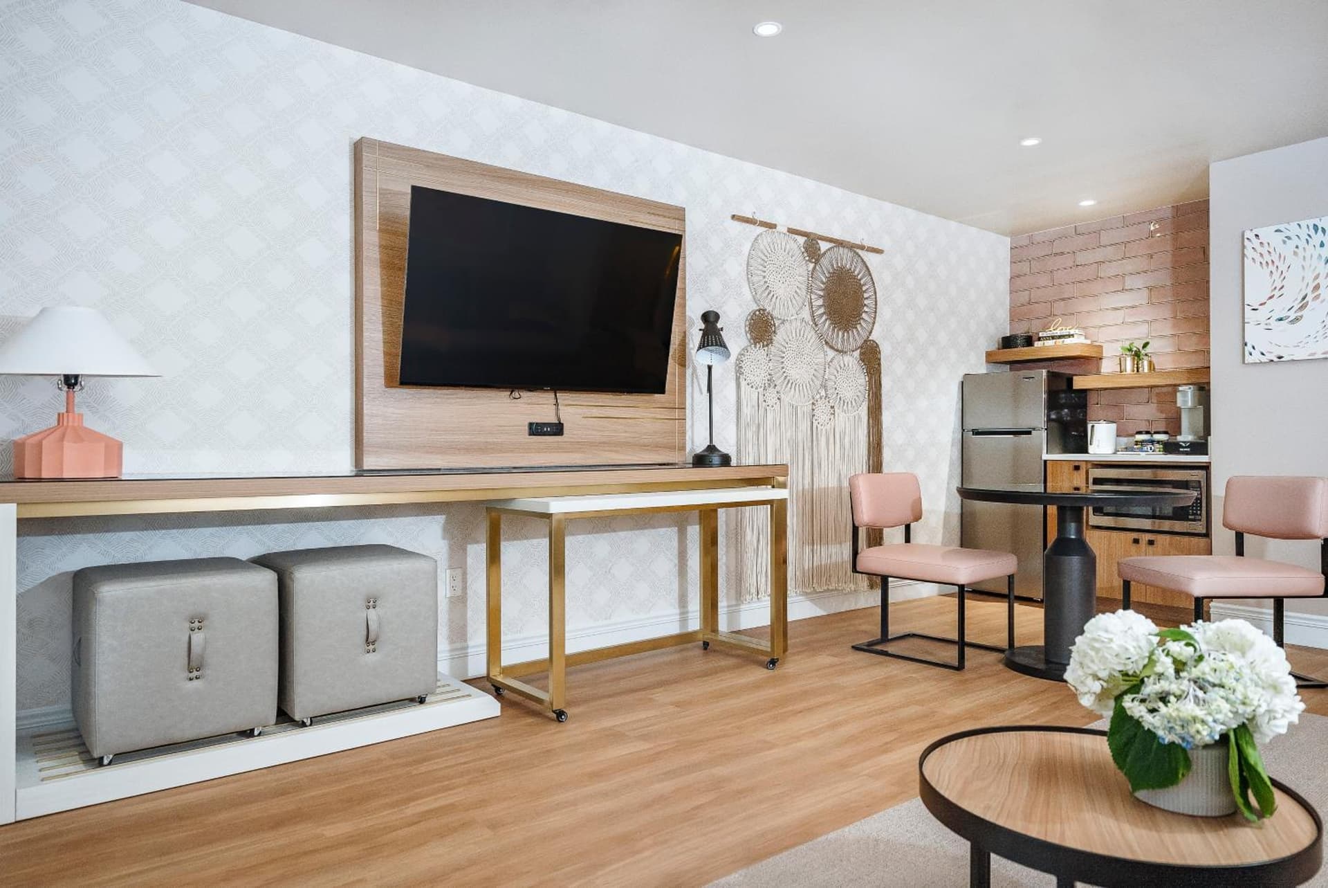 The Bentley Hotel Southampton property views in Southampton, NY — gallery photo 3