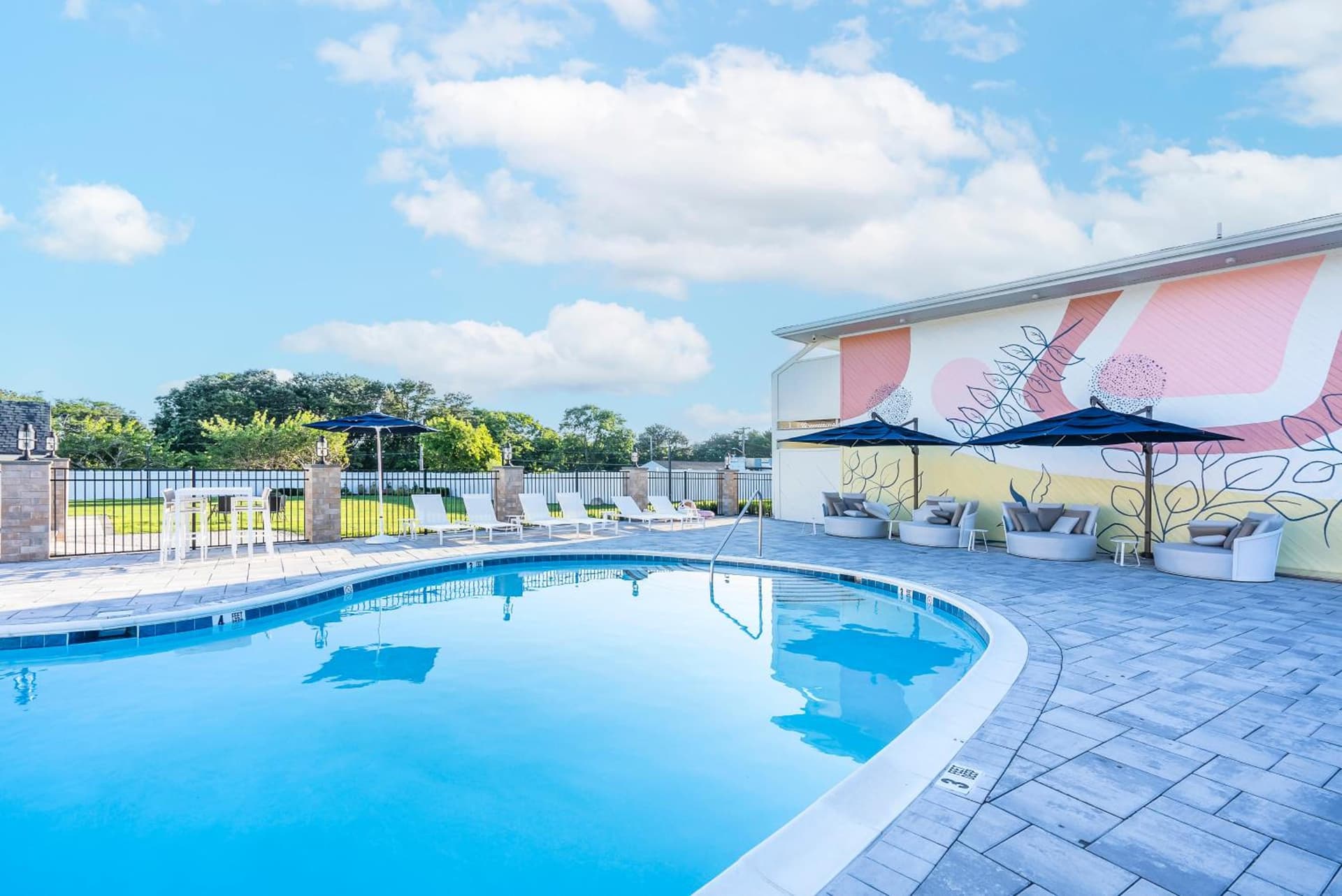 The Bentley Hotel Southampton gallery photo in Southampton, NY — image 54