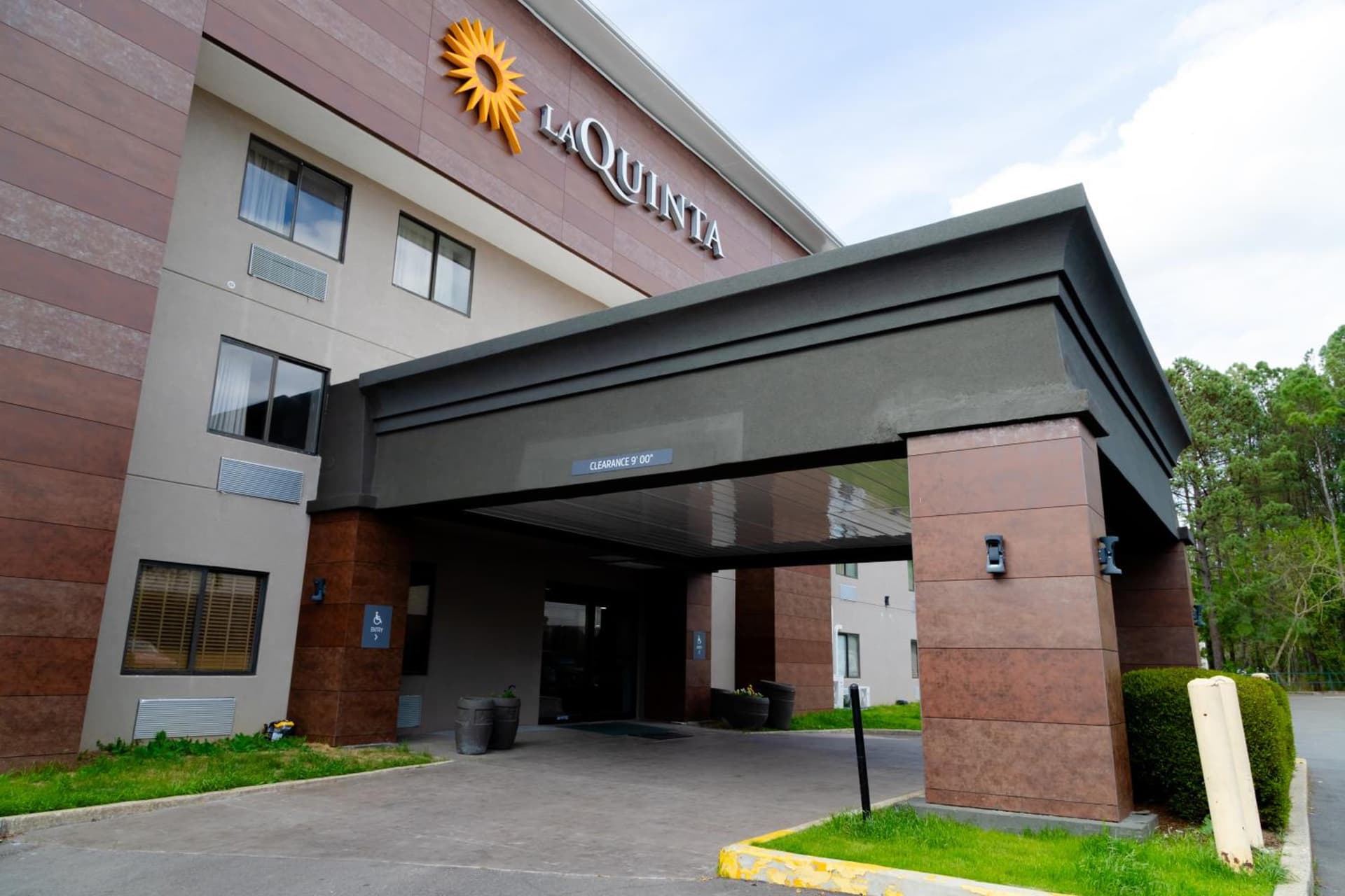 La Quinta Inn Birmingham - Inverness gallery photo in Birmingham, AL — image 11