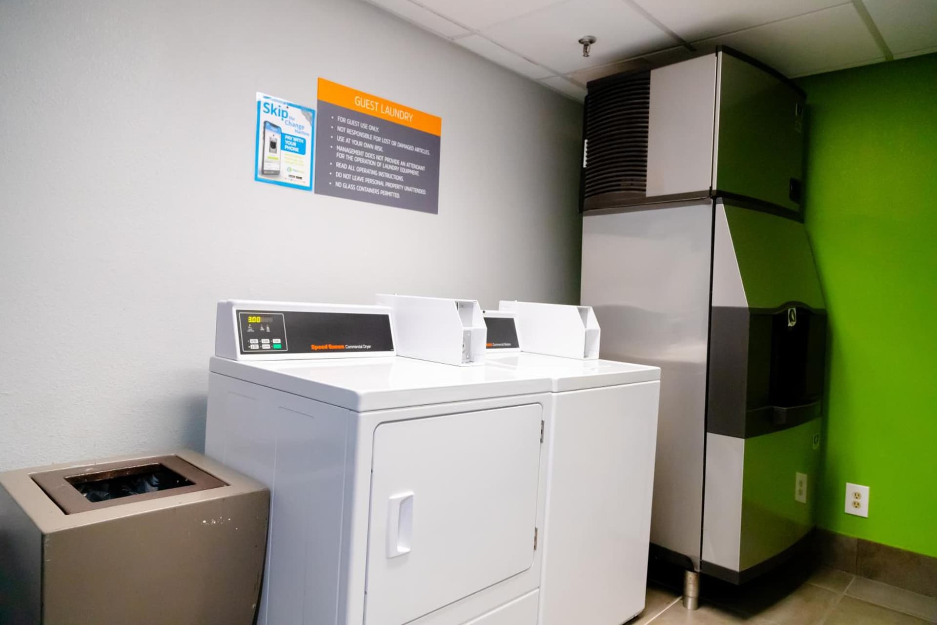 La Quinta Inn Birmingham - Inverness gallery photo in Birmingham, AL — image 28