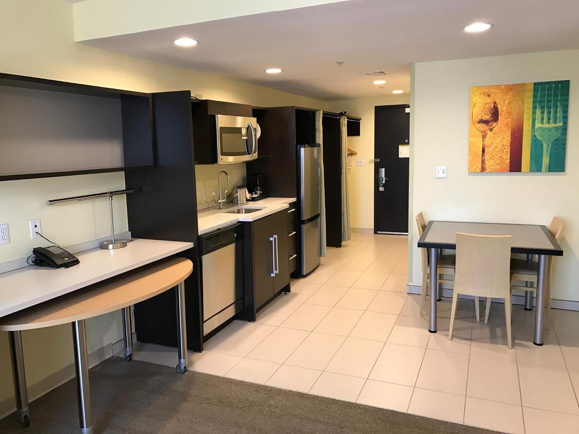 Home2 Suites by Hilton Rahway gallery photo in Rahway, NJ — image 11