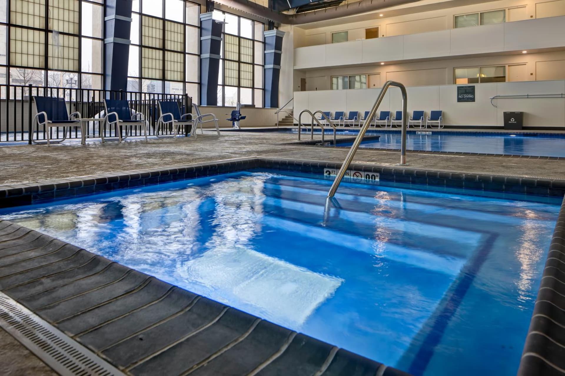 Four Points by Sheraton Peoria interior in Peoria, IL — gallery photo 2