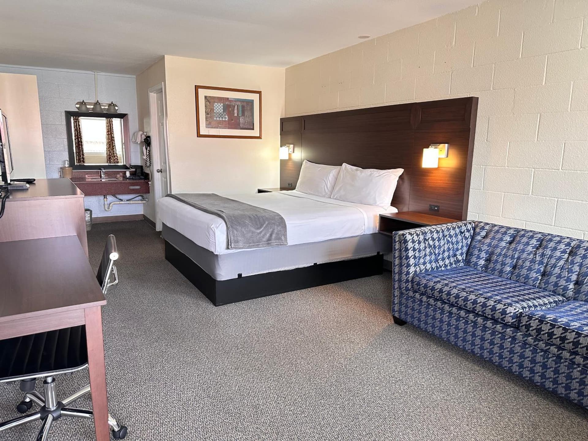 Northwoods Motel gallery photo in Blaine, WA — image 23