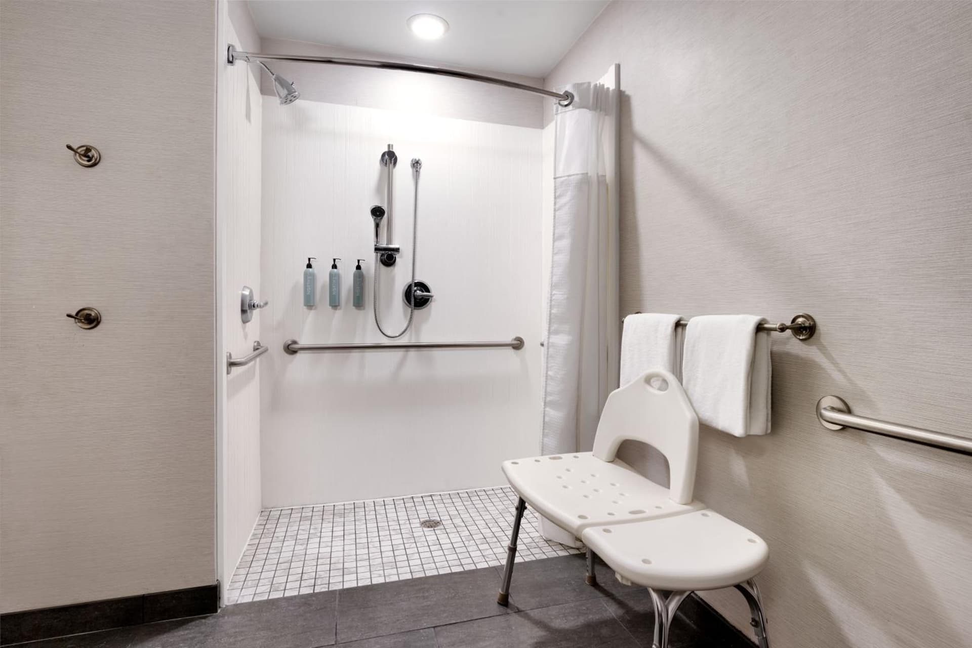 Courtyard by Marriott Johnson City gallery photo in Johnson City, TN — image 36