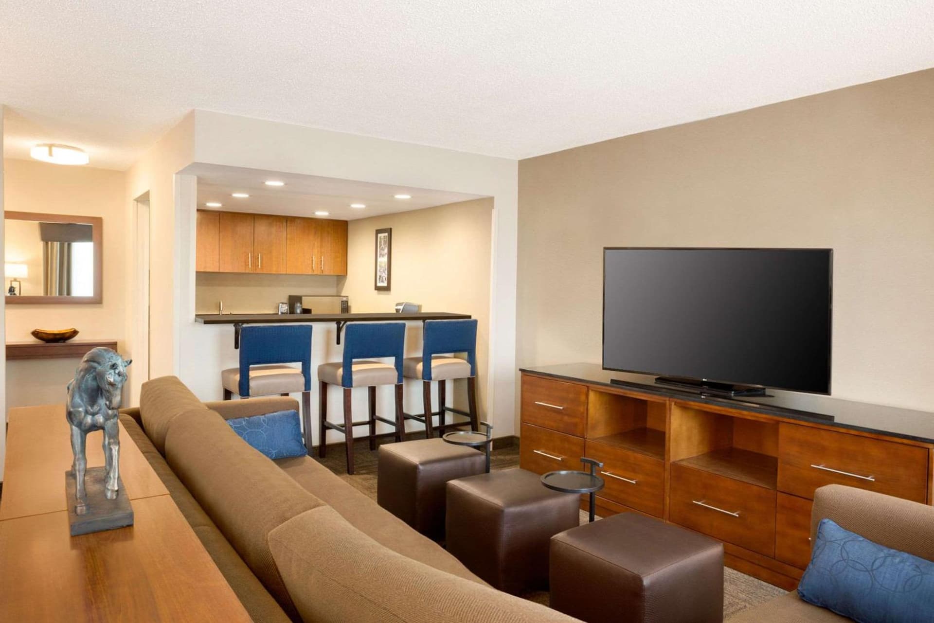 Comfort Inn & Suites Presidential gallery photo in Little Rock, AR — image 34