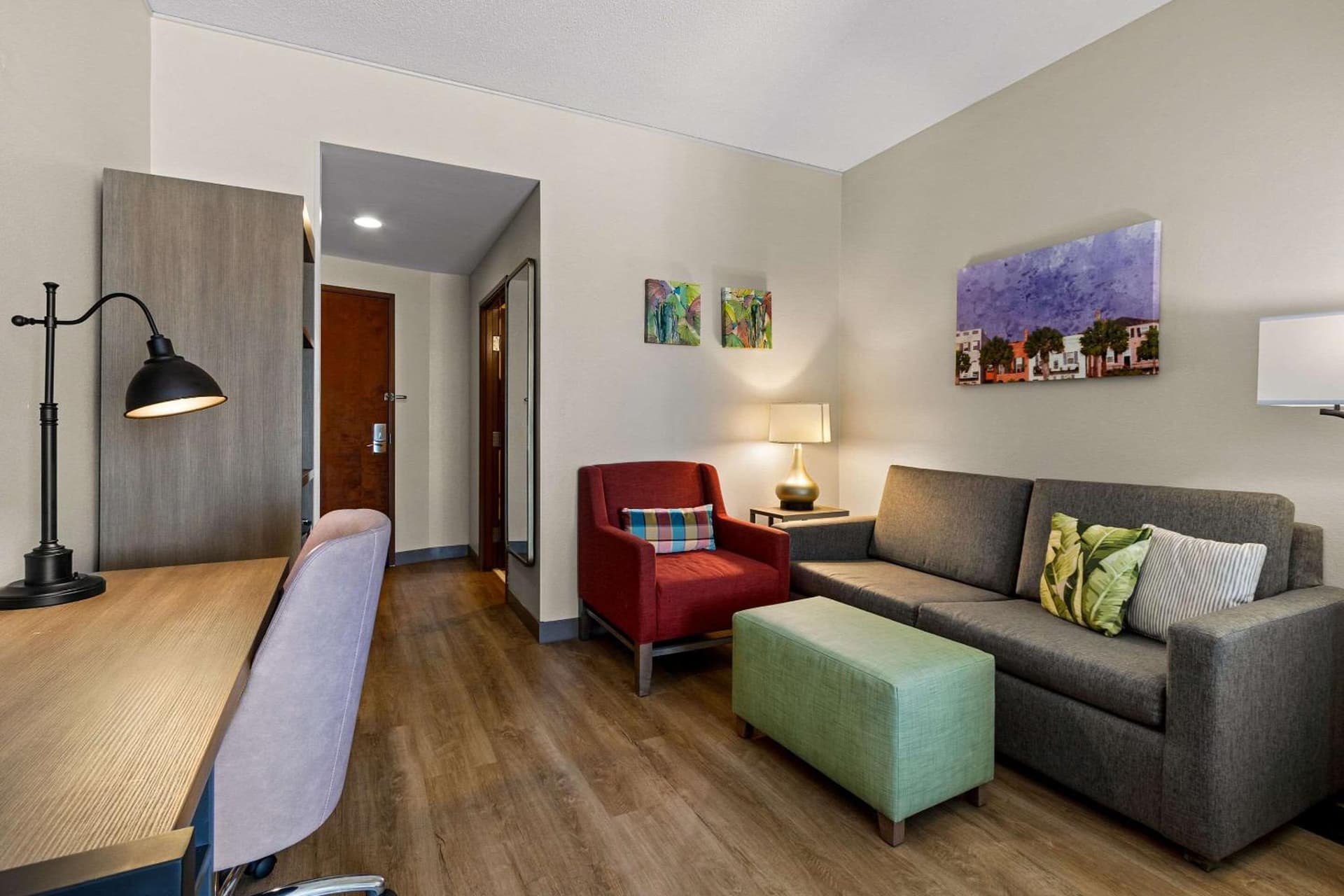 Comfort Suites Charleston West Ashley gallery photo in Charleston, SC — image 42