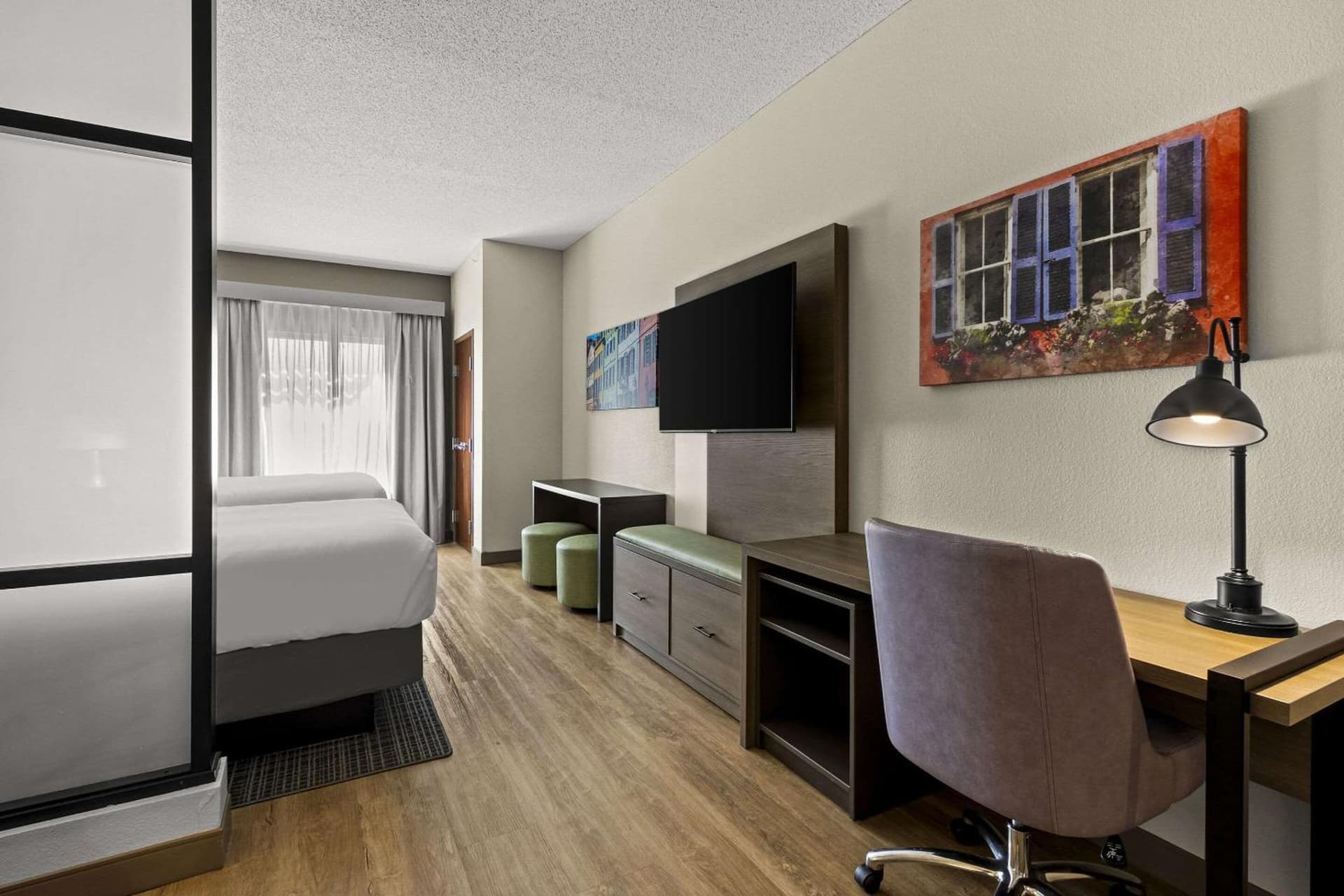 Comfort Suites Charleston West Ashley property views in Charleston, SC — gallery photo 3