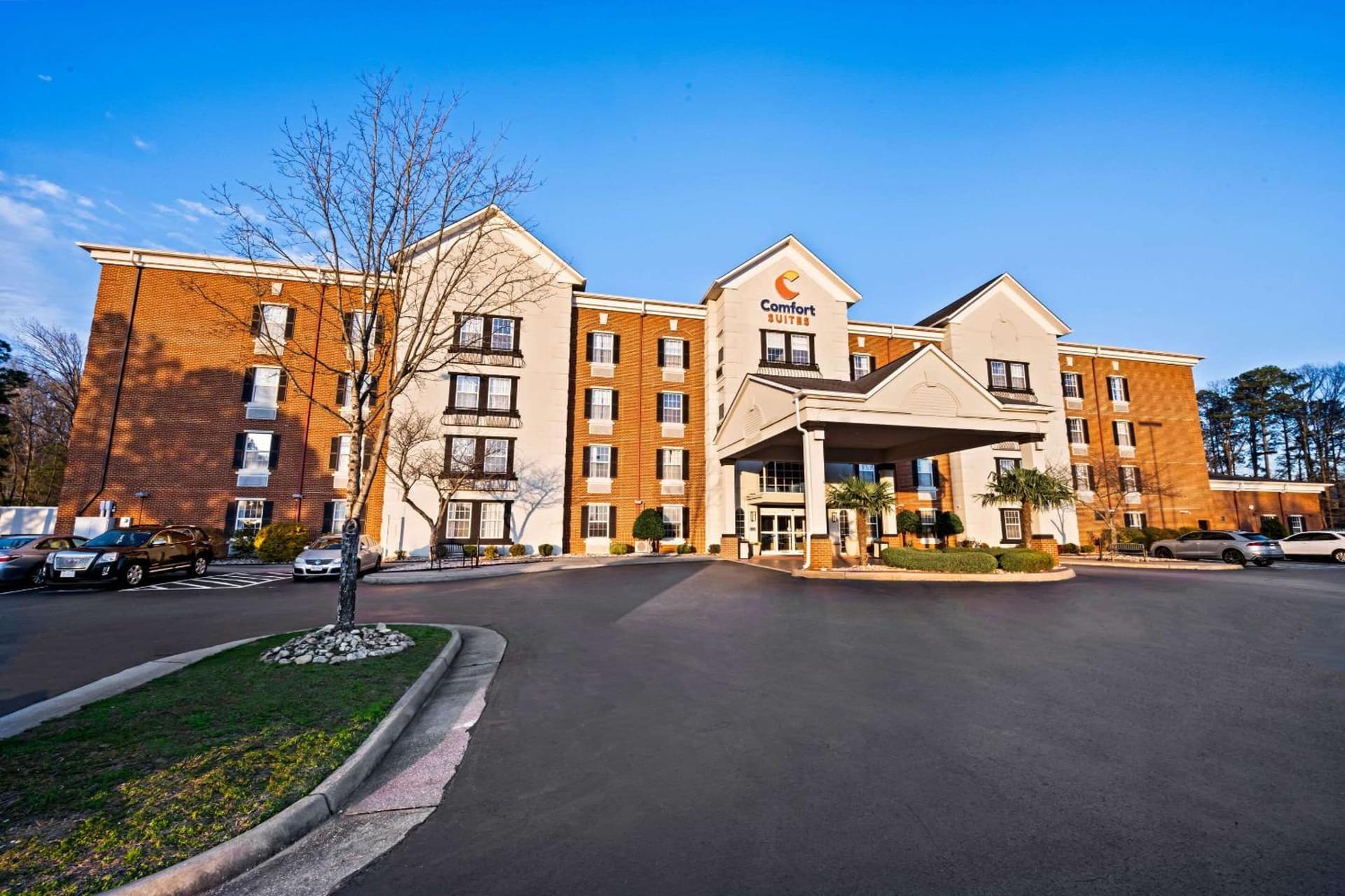 Comfort Suites Newport News Airport gallery photo in Newport News, VA — image 25