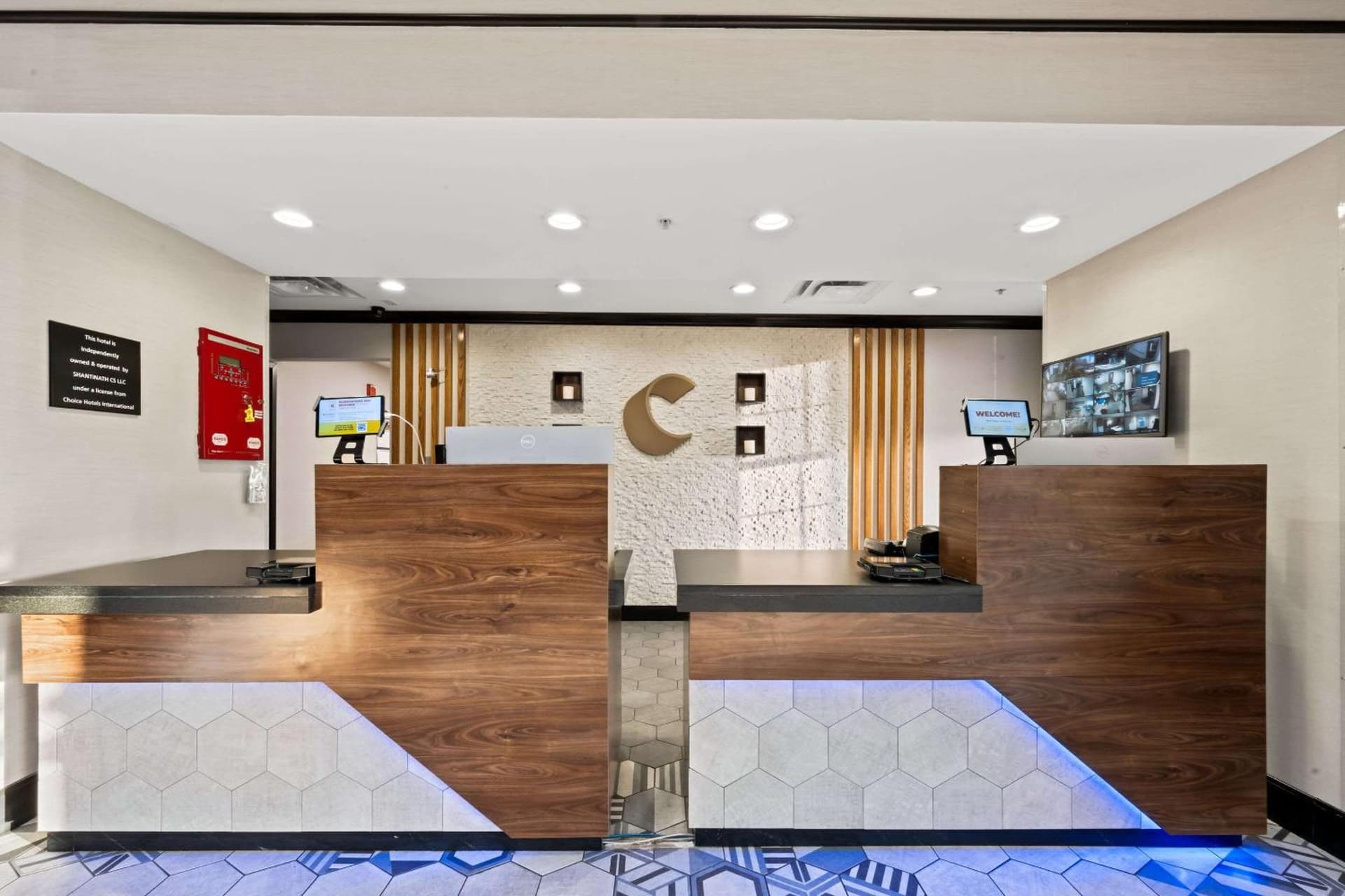 Comfort Suites Newport News Airport gallery photo in Newport News, VA — image 43