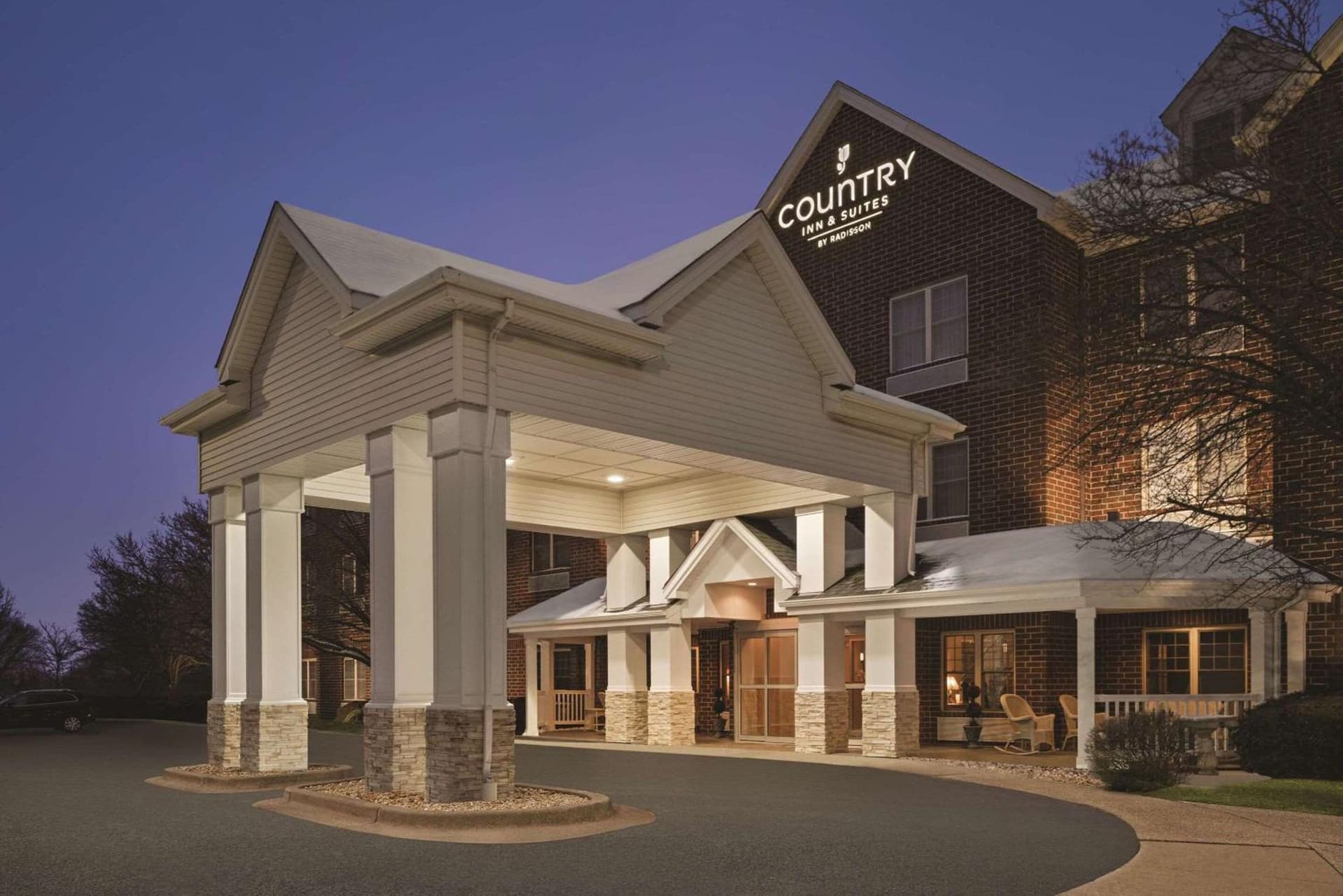 Country Inn & Suites by Radisson, Schaumburg, IL interior in Schaumburg, IL — gallery photo 2
