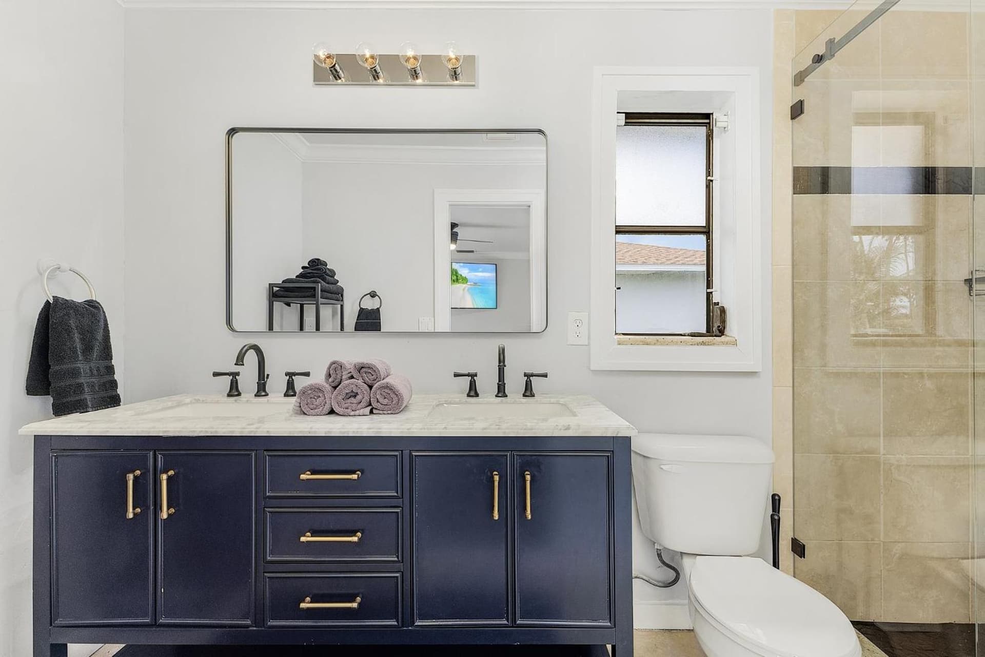 Palmetto Pines Paradise interior in Cape Coral, FL — gallery photo 2
