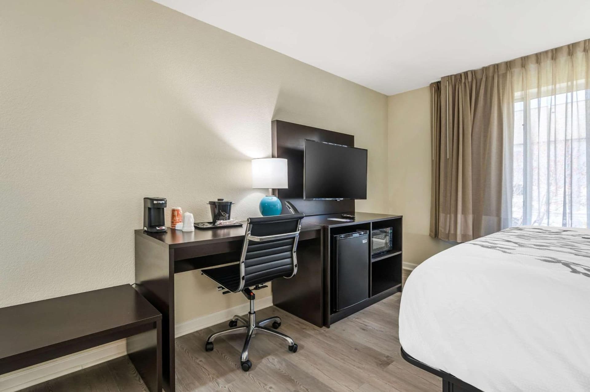Sleep Inn & Suites Newport News City Center Area gallery photo in Newport News, VA — image 16