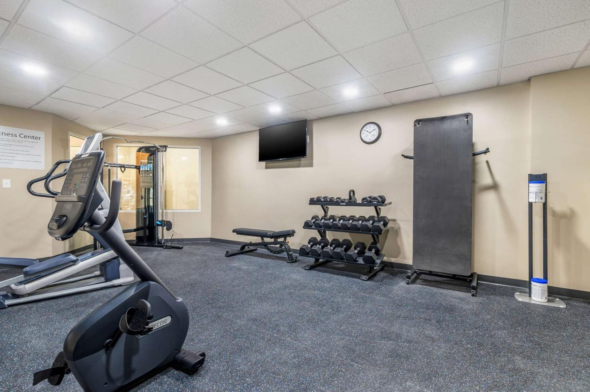 Sleep Inn & Suites Newport News City Center Area gallery photo in Newport News, VA — image 45