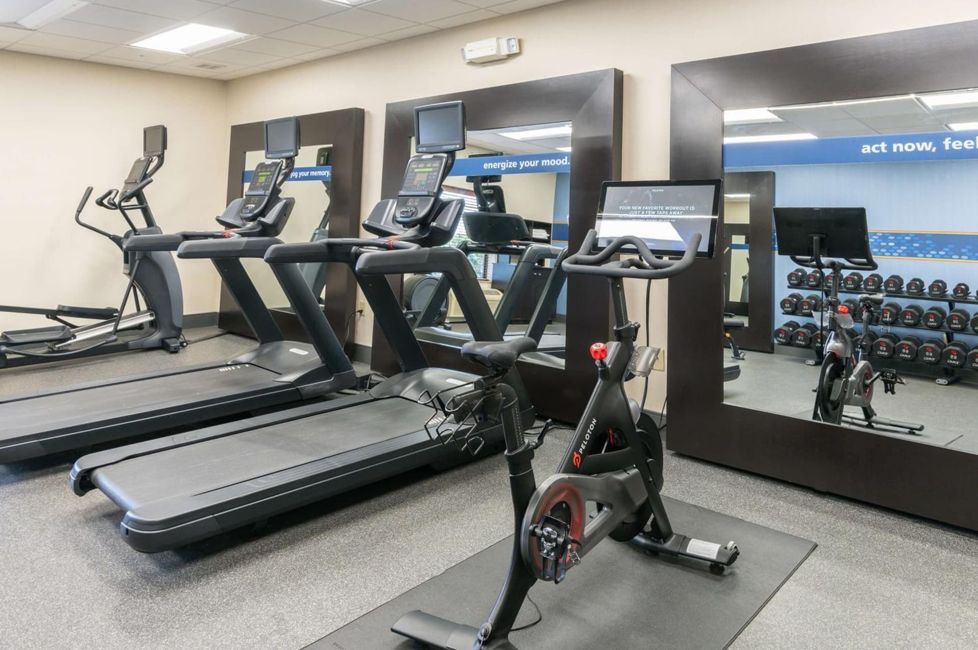 Hampton Inn & Suites Hartford-Manchester gallery photo in Manchester — image 19