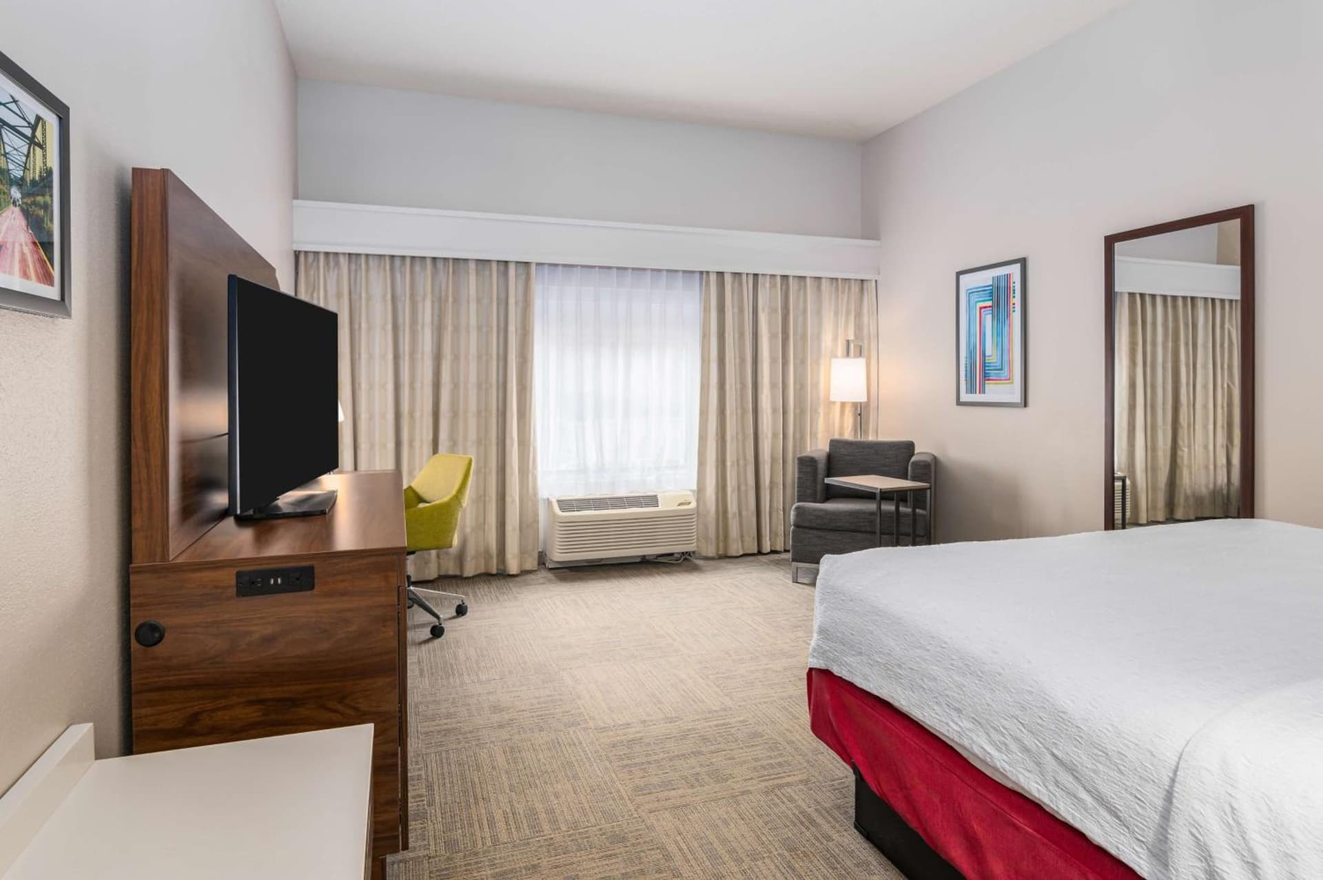 Hampton Inn & Suites Hartford-Manchester gallery photo in Manchester — image 25