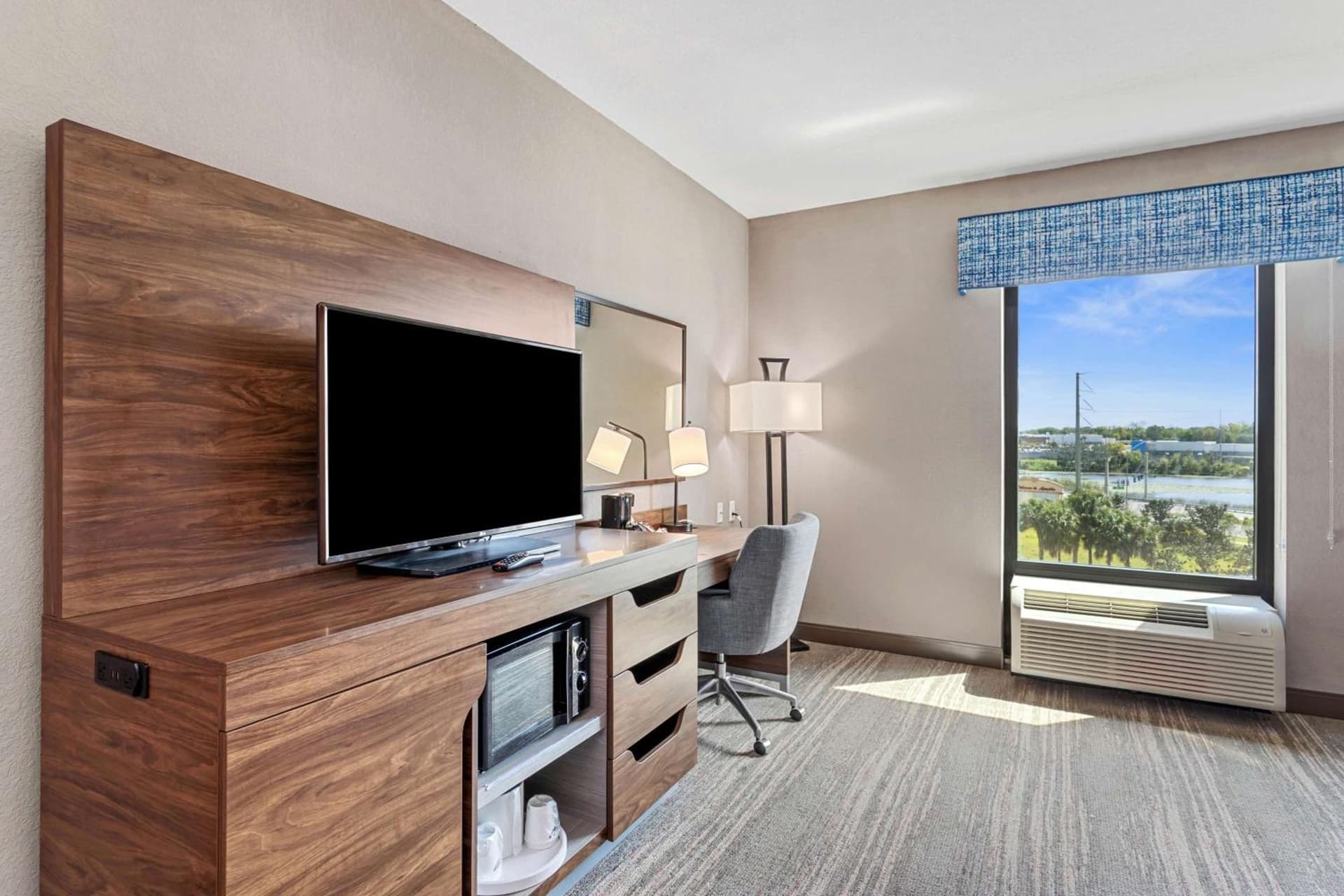 Hampton Inn & Suites Orlando-Apopka gallery photo in Orlando, FL — image 68
