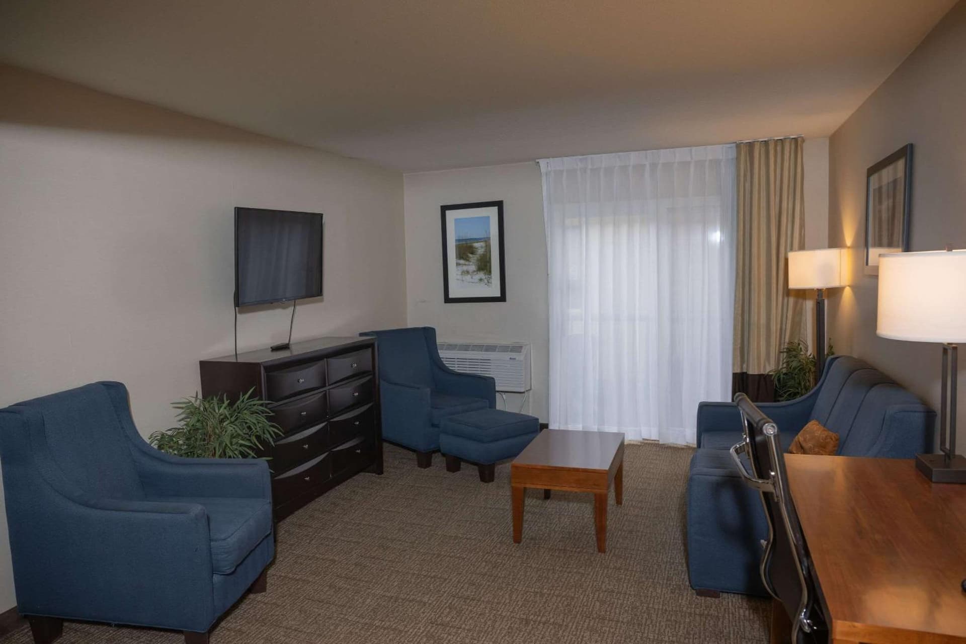 Comfort Inn & Suites Erie - Splash Lagoon Indoor Waterpark gallery photo in Erie, PA — image 13